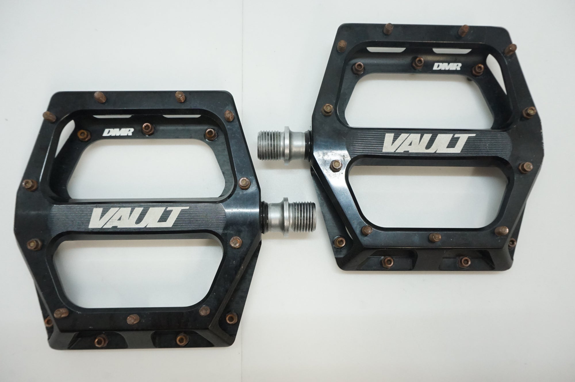 Amazon | ディーエムアール(DMR) VAULT PEDAL SUPER LIGHT MAGTI