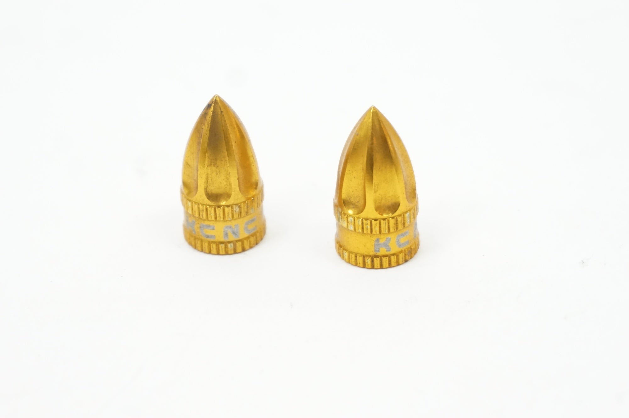 KCNC 「ケーシーエヌシー」 米式バルブキャップ / 川越店