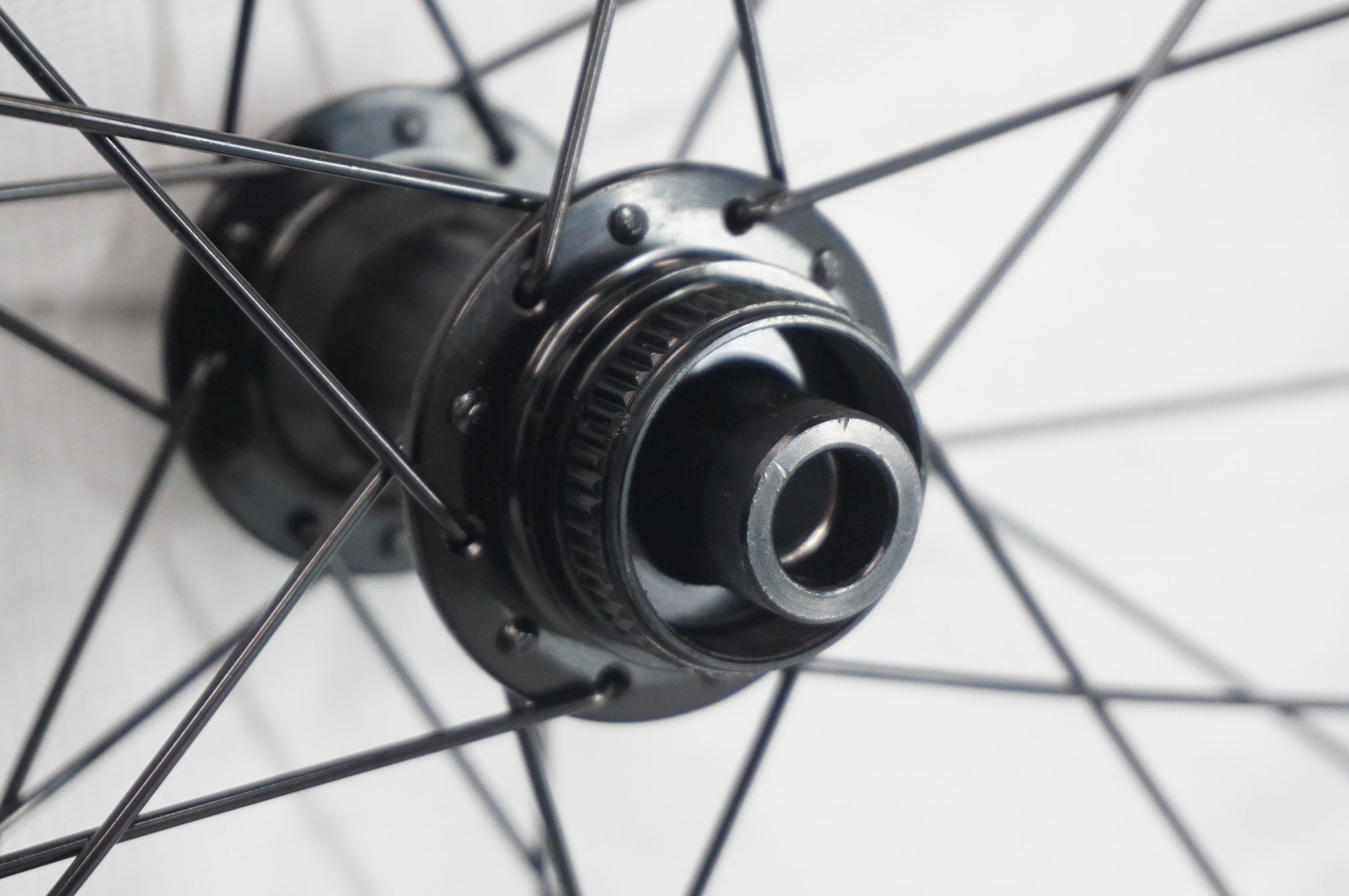 BONTRAGER 「ボントレガー」 PARADIGM TLR23 DISC シマノ11速 ホイールセット / 阪急塚口店