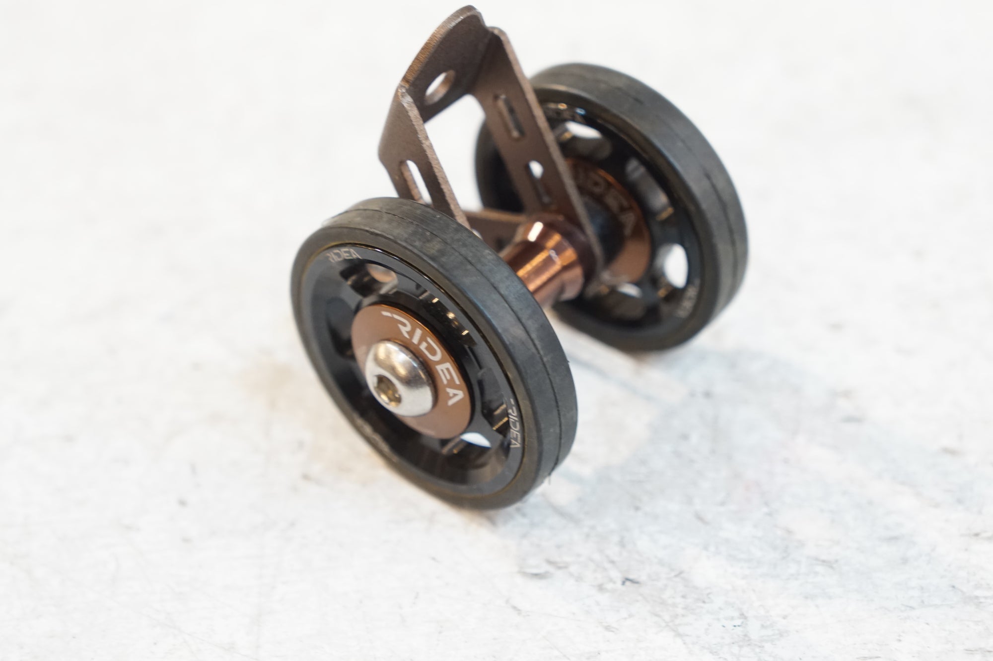 RIDEA 「リデア」 Rear Mudguard Roller マッドガード ローラー / バイチャリ浦和ベース