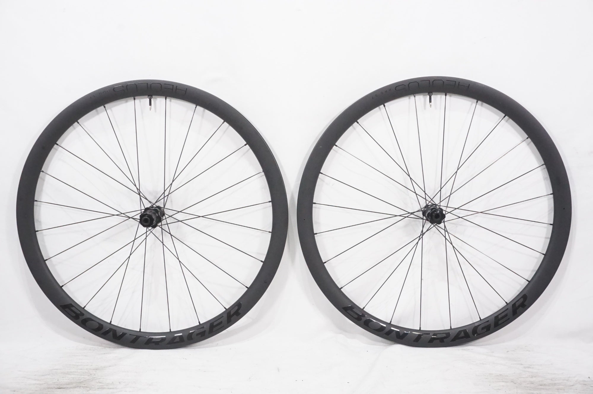 BONTRAGER 「ボントレガー」 AEOLUS PRO 37 DISC SHIMANO 11s ホイール 