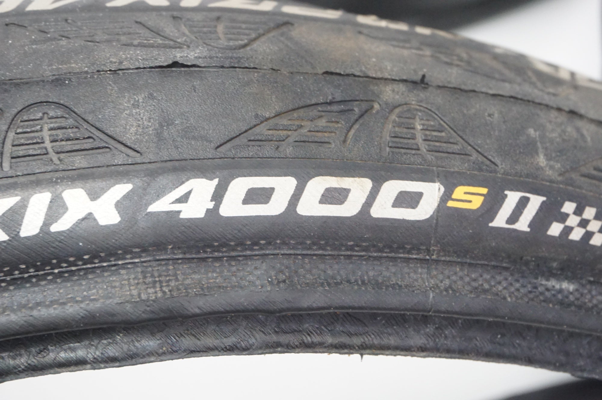 CONTINENTAL 「コンチネンタル」 GRANDPRIX 4000SⅡ 700x25C タイヤセット / 福岡店