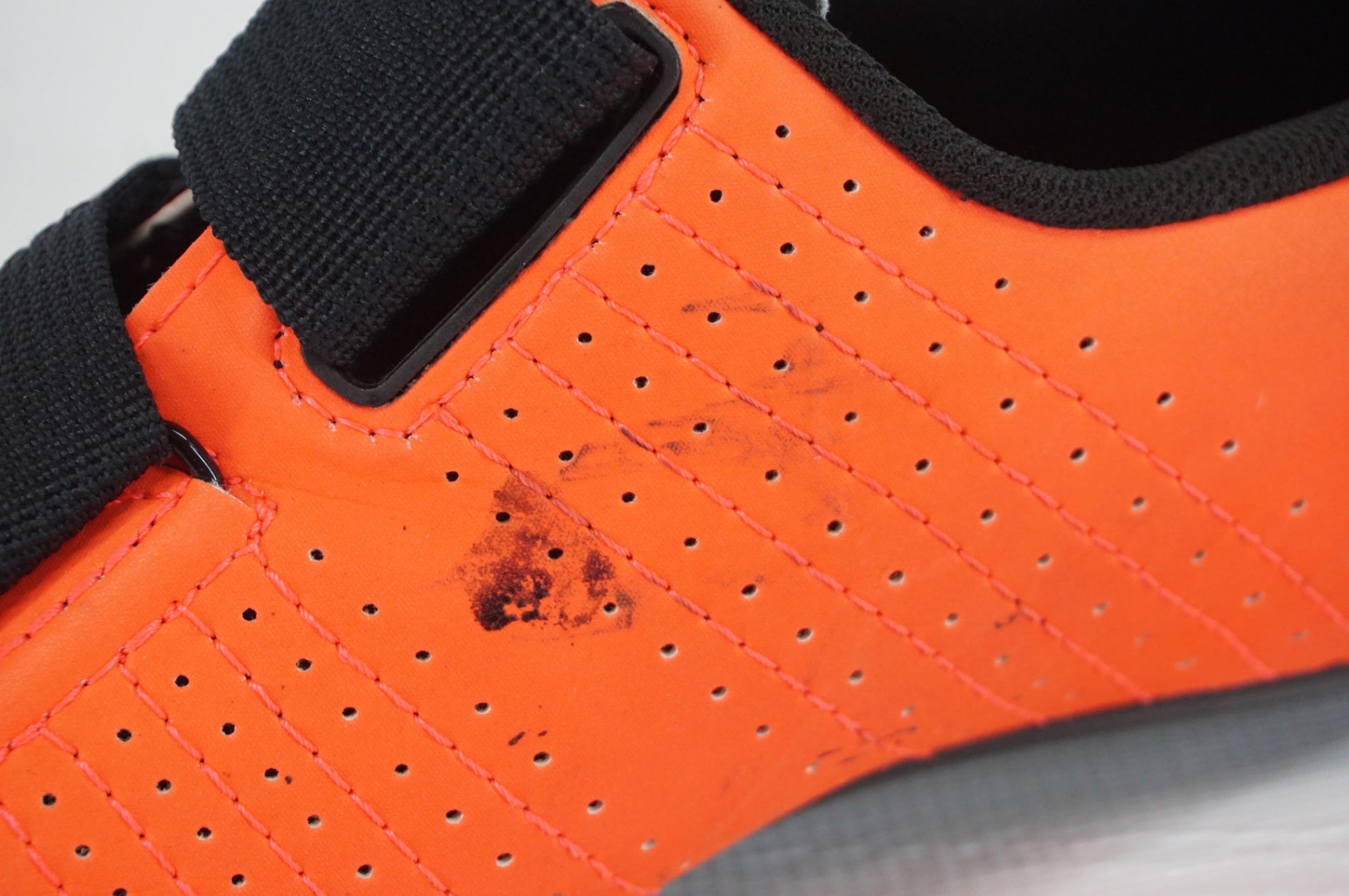 FIZIK 「フィジーク」 TEMPO R5 POWER STRAP 27.35cm シューズ / 阪急塚口店