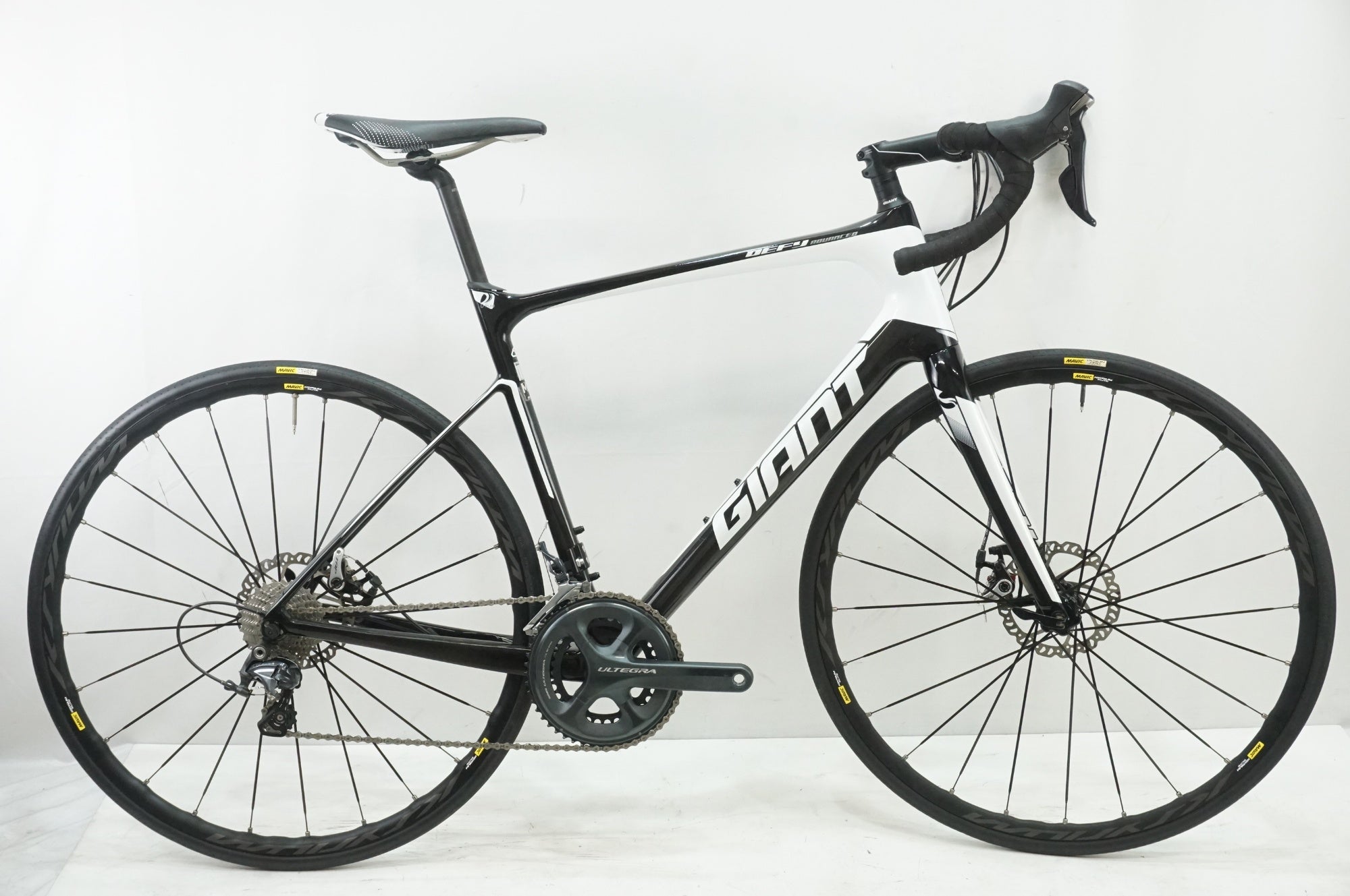 GIANT 「ジャイアント」 DEFY ADVANCED1 2016年モデル カスタム ロード 