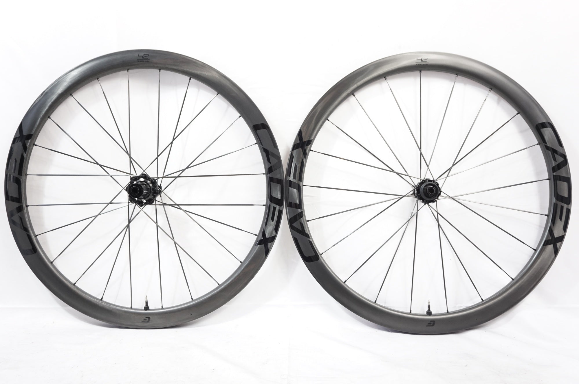 CADEX 「カデックス」 42 TUBELESS DISC シマノ11速 ホイール