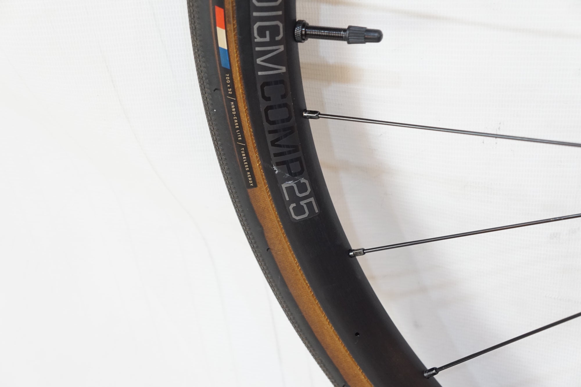 BONTRAGER 「ボントレガー」 PARADIGM COMP25 シマノ11速 622×25C ホイールセット / バイチャリ浦和ベース