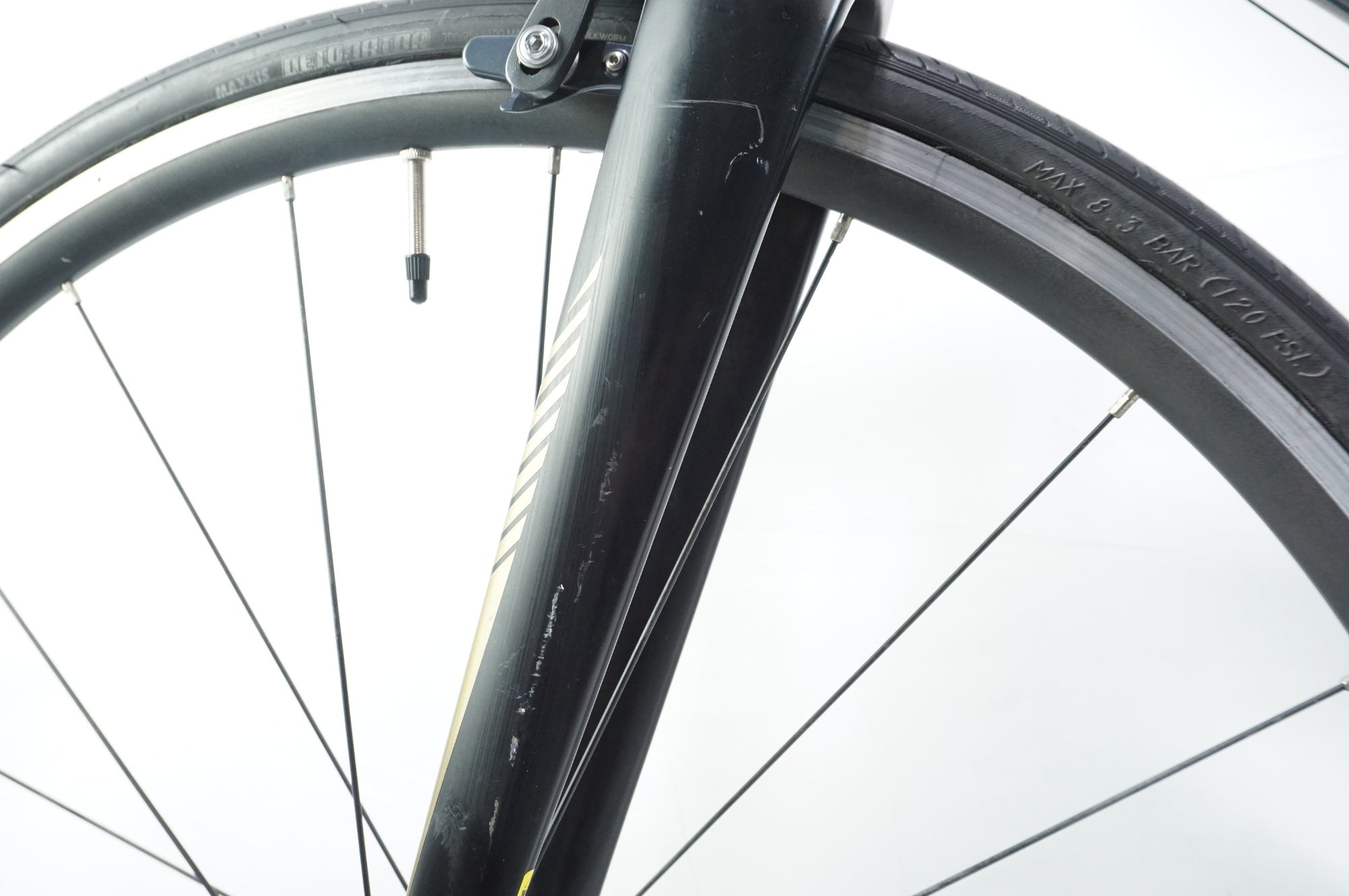 NESTO 「ネスト」 FALAD PRO 2022年モデル ロードバイク / 中目黒店