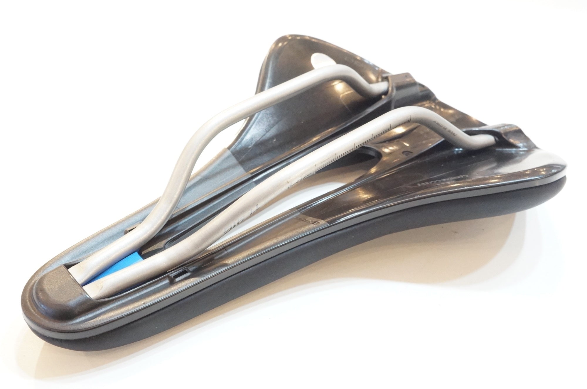 SELLEITALIA 「セライタリア」 MAX NOVUS BOOST EVO Ti316 SUPERFLOW サドル / 浦和ベース