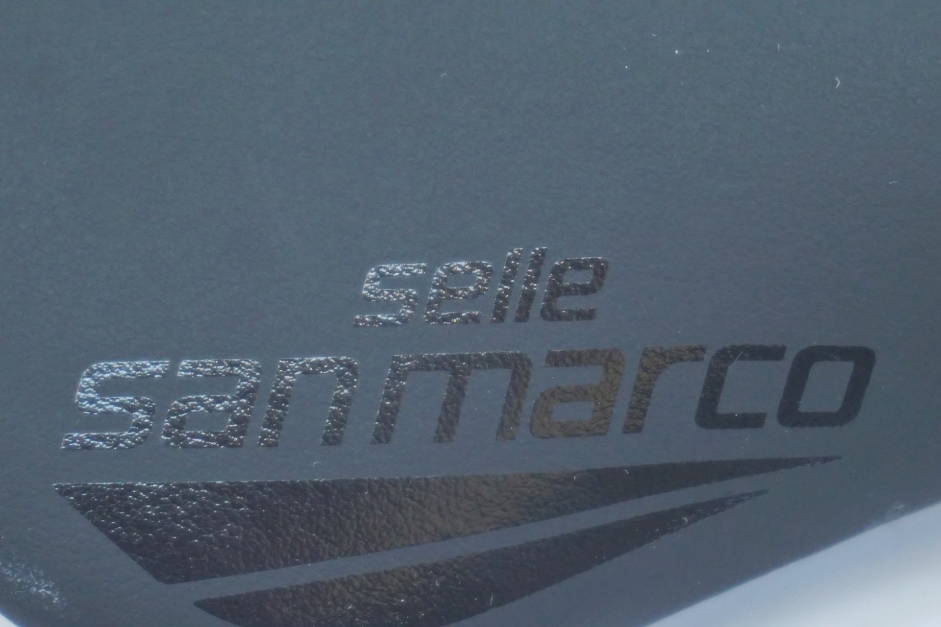 SELLE SANMARCO 「セラサンマルコ」 SHORT FIT SUPERLEGGERA サドル / 有明ガーデン店