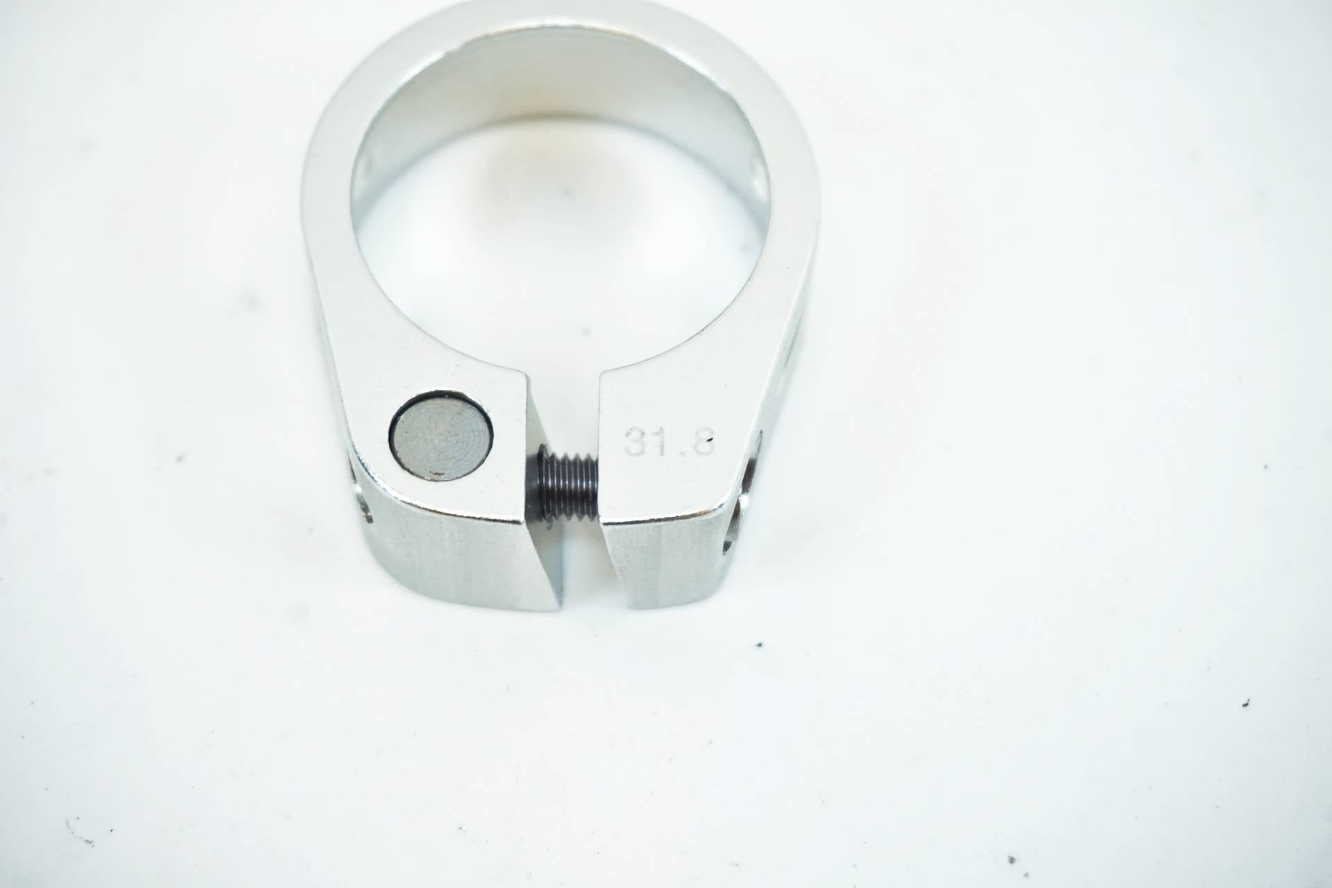 ノーブランド Φ31.8 シートクランプ / 有明ガーデン店