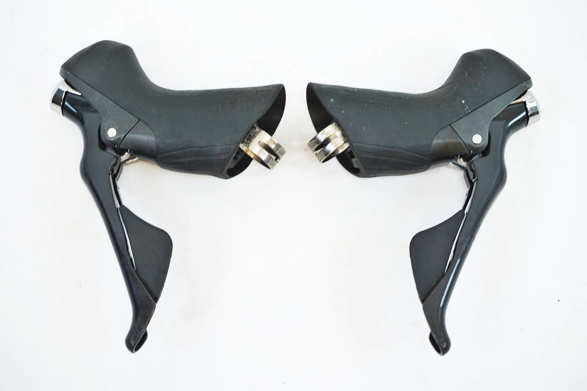 SHIMANO 「シマノ」 ULTEGRA ST-R8000 2×11S デュアルコントロールレバー / 有明ガーデン店