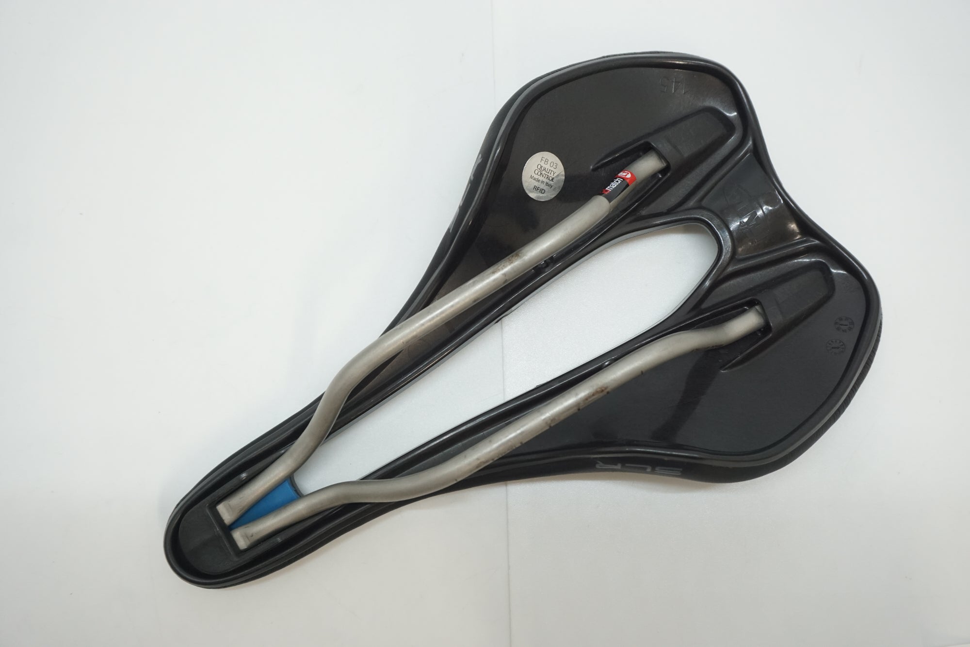 SELLE ITALIA 「セライタリア」 SLR BOOST GRAVEL SUPERFLOW サドル / 福岡店