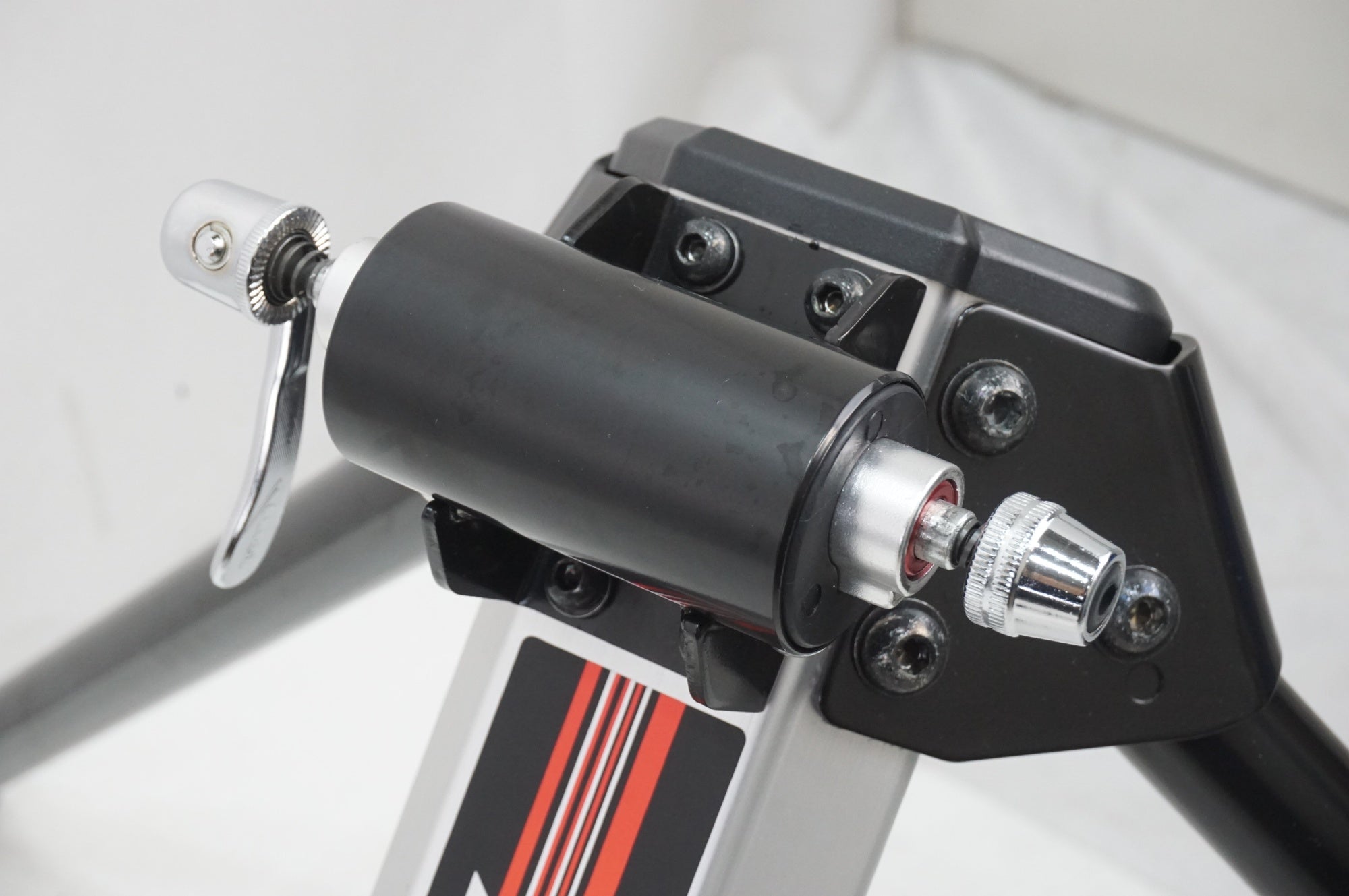 MINOURA 「ミノウラ」 HYBRID ROLLER LIVE RIDE FG220 サイクルトレーナー / 大宮店