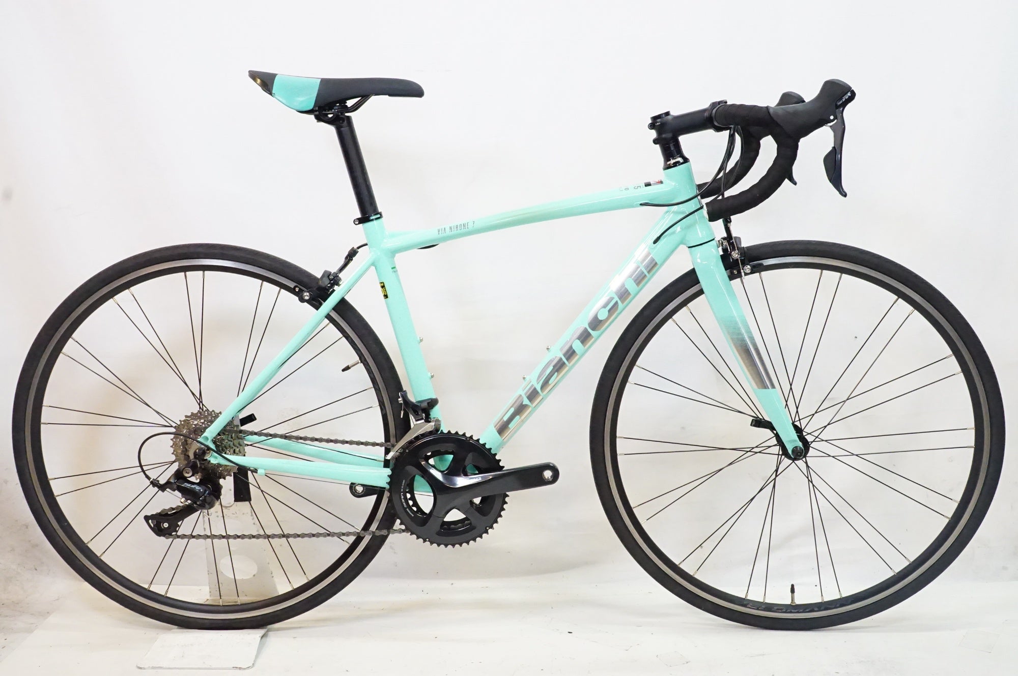 直接配送✨Bianchi VIA NIRONE 7 ロードバイク BIKE DETAIL - bianchi