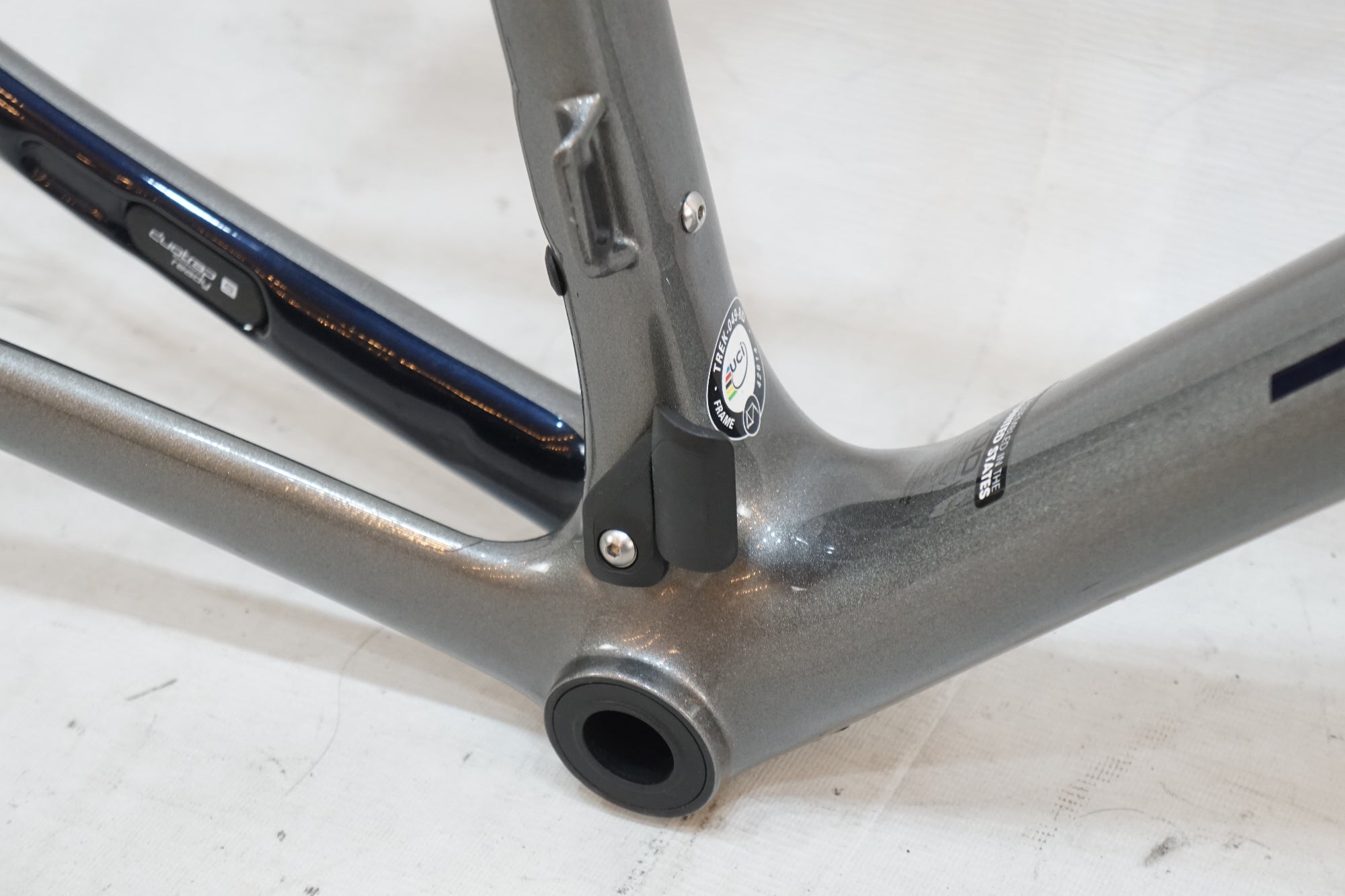 TREK 「トレック」 EMONDA SLR H2 2018年モデル フレームセット / バイチャリ浦和ベース