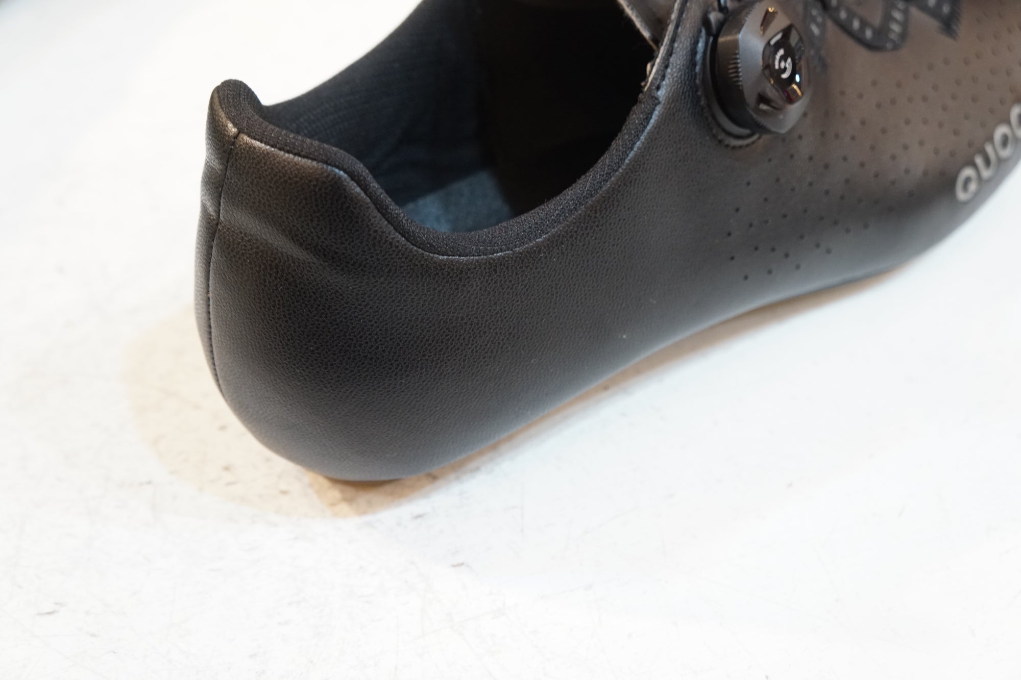 QUOC 「クオック」 ESCAPE ROAD EU43 シューズ / バイチャリ浦和ベース