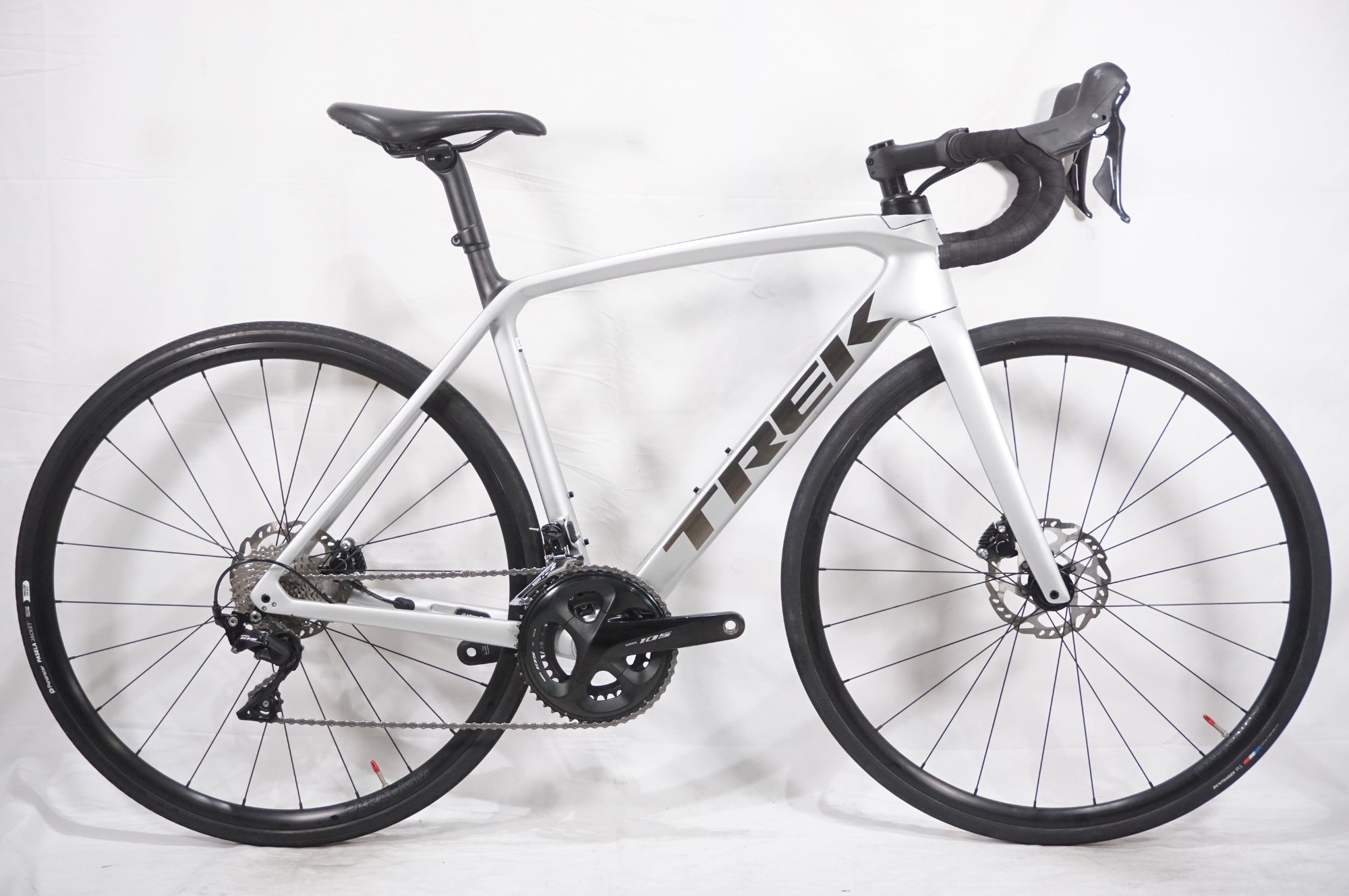 TREK 「トレック」 EMONDA SL5 DISC 2021年モデル ロードバイク / AKIBA店