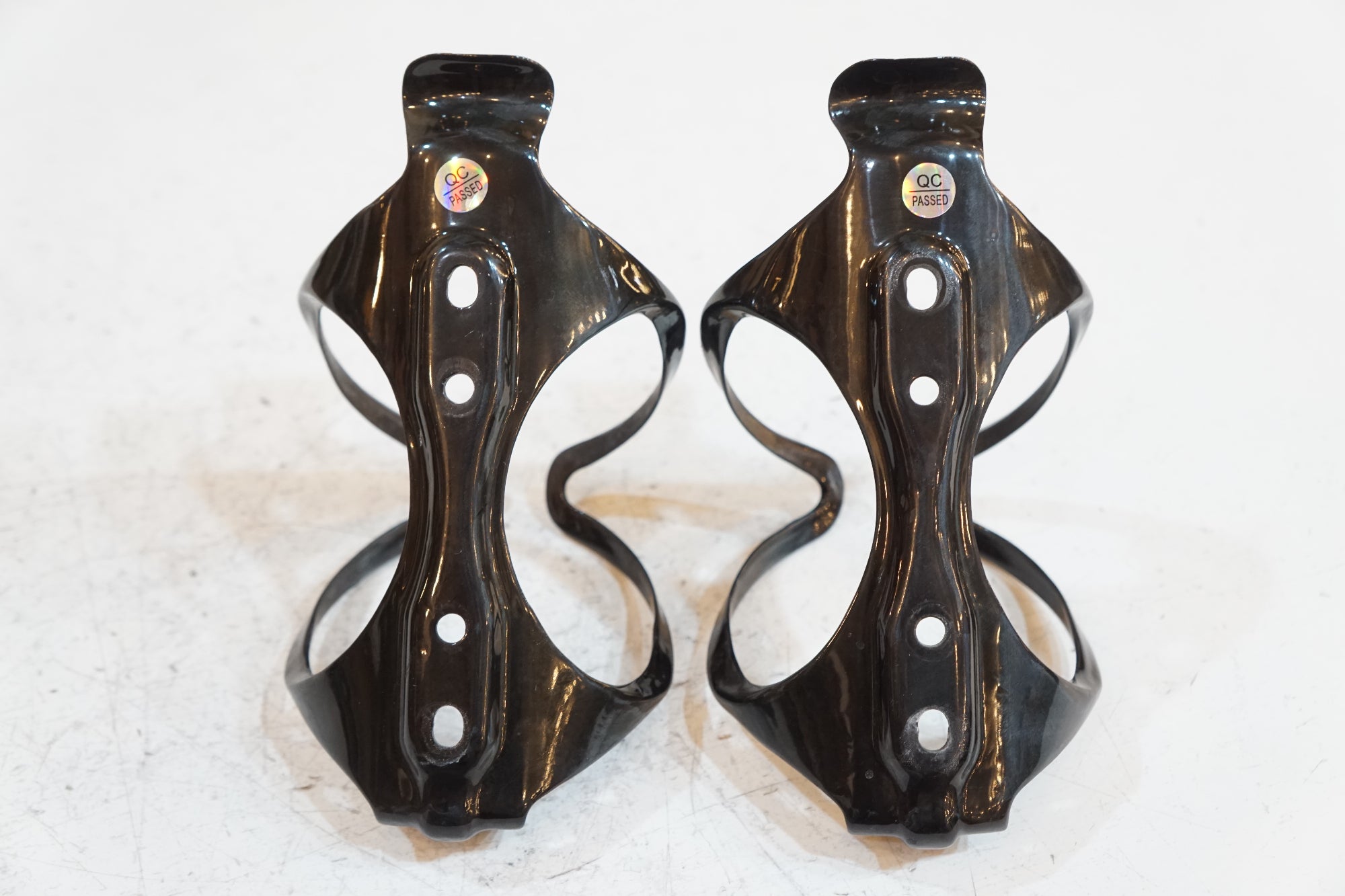 ARUNDEL 「アランデル」 カーボンボトルケージセット / バイチャリ浦和ベース