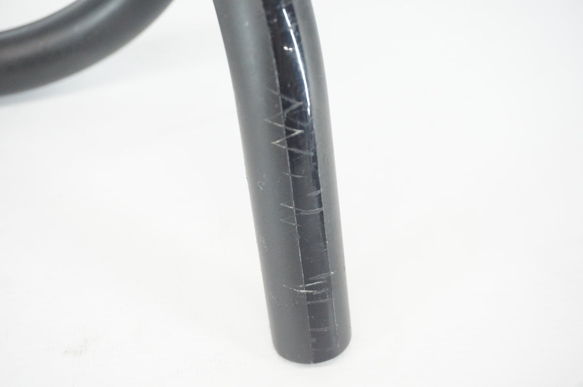 3T 「スリーティー」 AEROTUNDO TEAM CARBON φ31.8 400mm ハンドル / 阪急塚口店