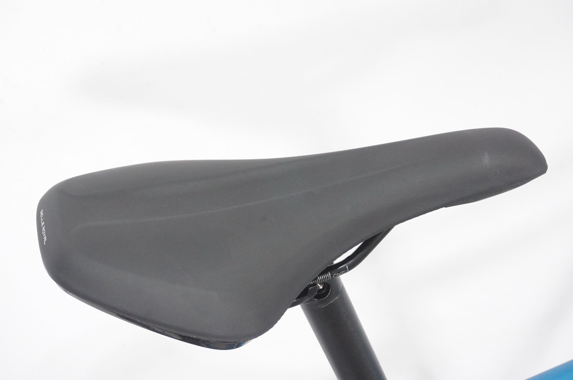 BIANCHI 「ビアンキ」 ROMA3 DISC 2022年モデル クロスバイク / AKIBA店