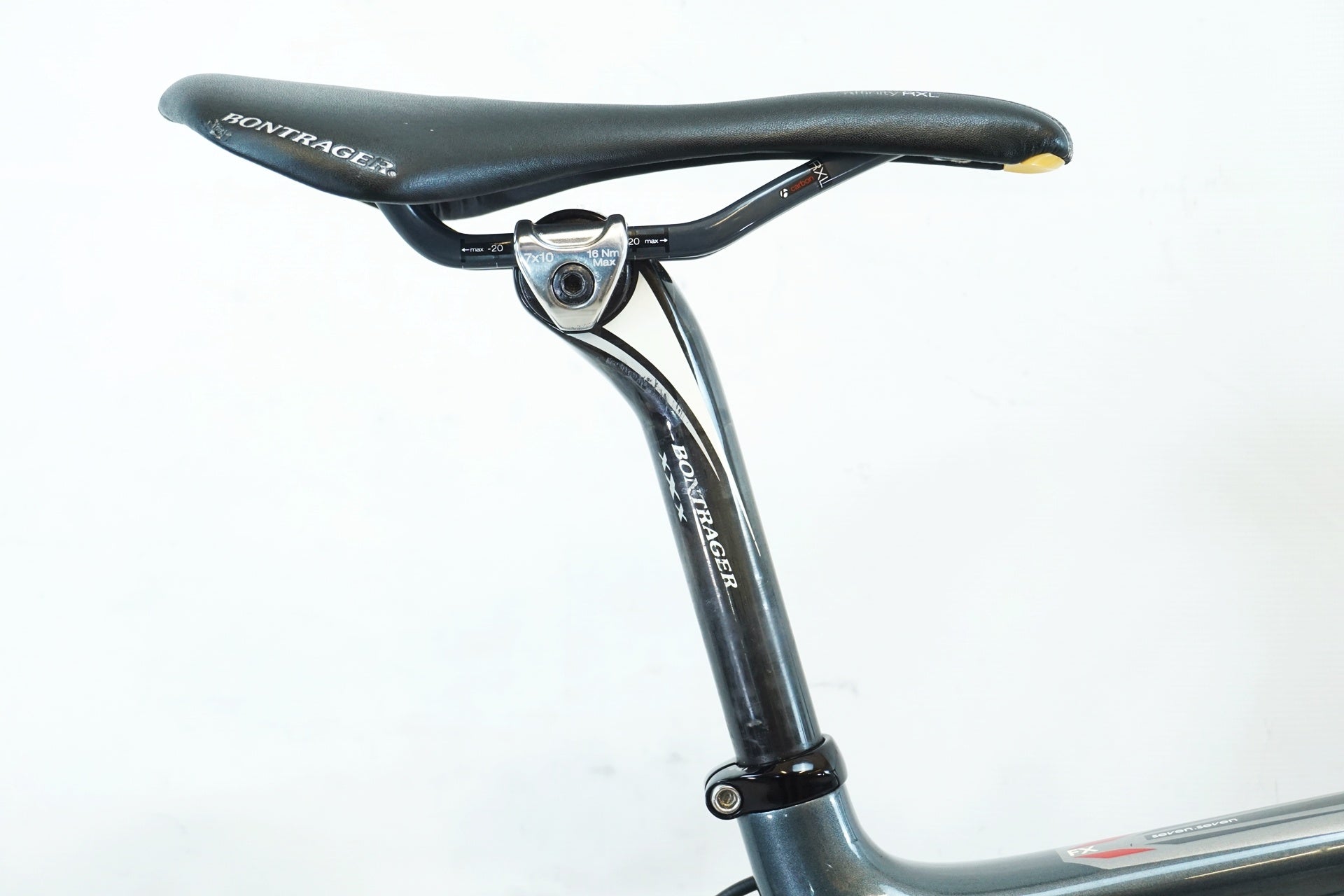 TREK 「トレック」 7.7FX 2013年モデル カスタム クロスバイク / 有明ガーデン店