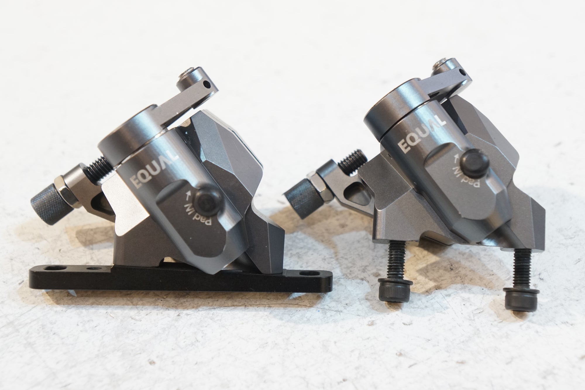 ディスクブレーキ - ブレーキ - ロードバイク用 - コンポーネント