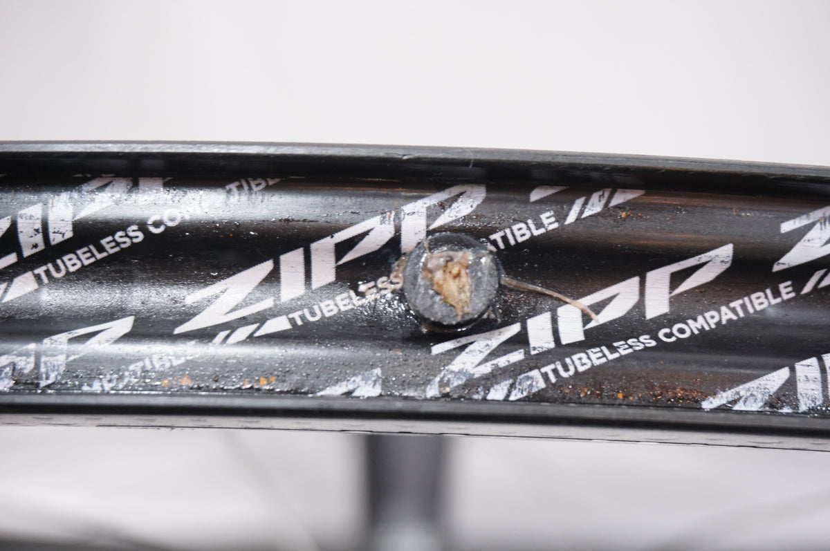 ZIPP 「ジップ」 303S TUBELESS DISC SHIMANO11s ホイールセット / 世田谷店