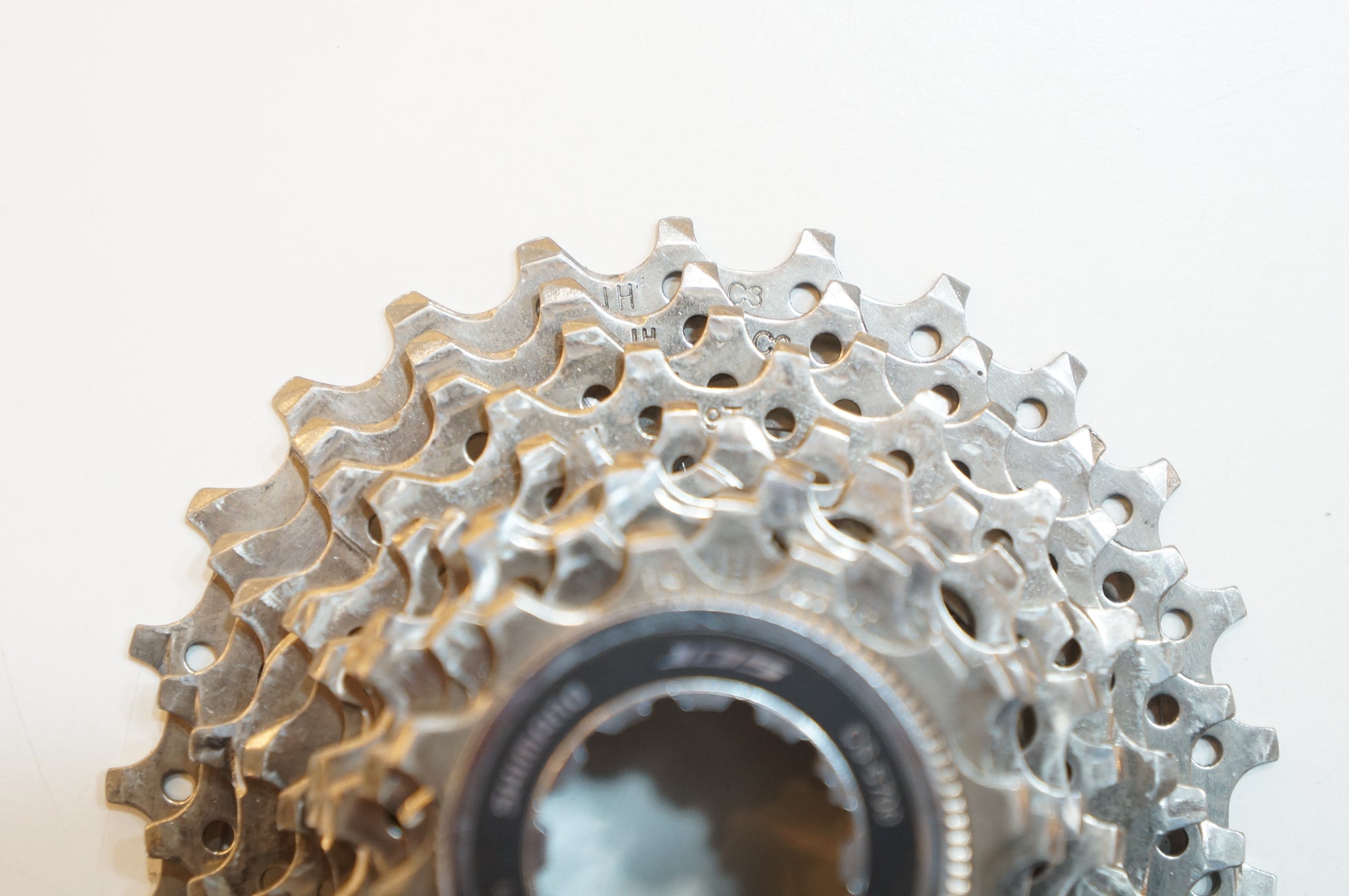 SHIMANO 「シマノ」 105 CS-5700 12-25T スプロケット / バイチャリ浦和ベース