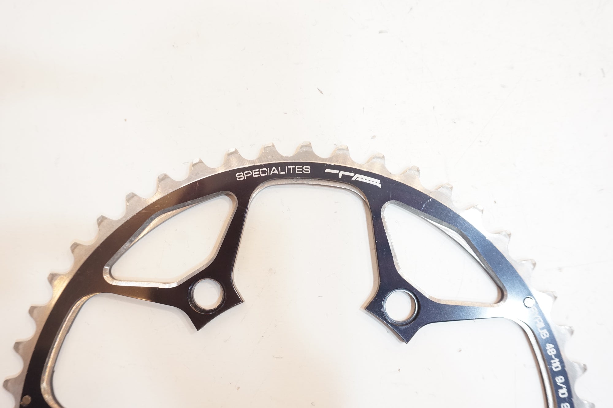 SPECIALITES 「スペシャリテ」 TA 48T チェーンリング / バイチャリ浦和ベース