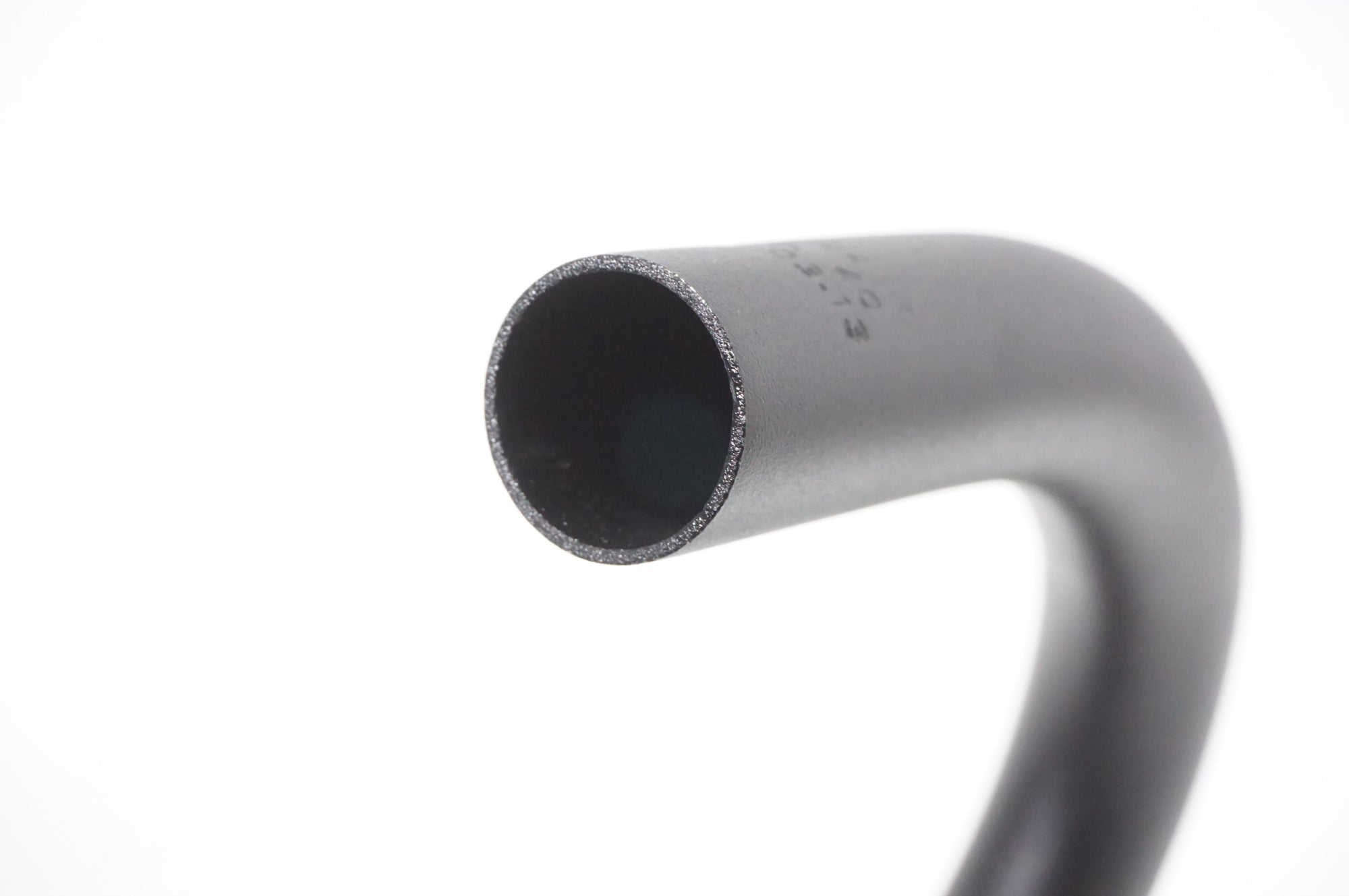 BONTRAGER 「ボントレガー」 ELITE AERO VR-CF φ31.8 40cm ハンドル / AKIBA店