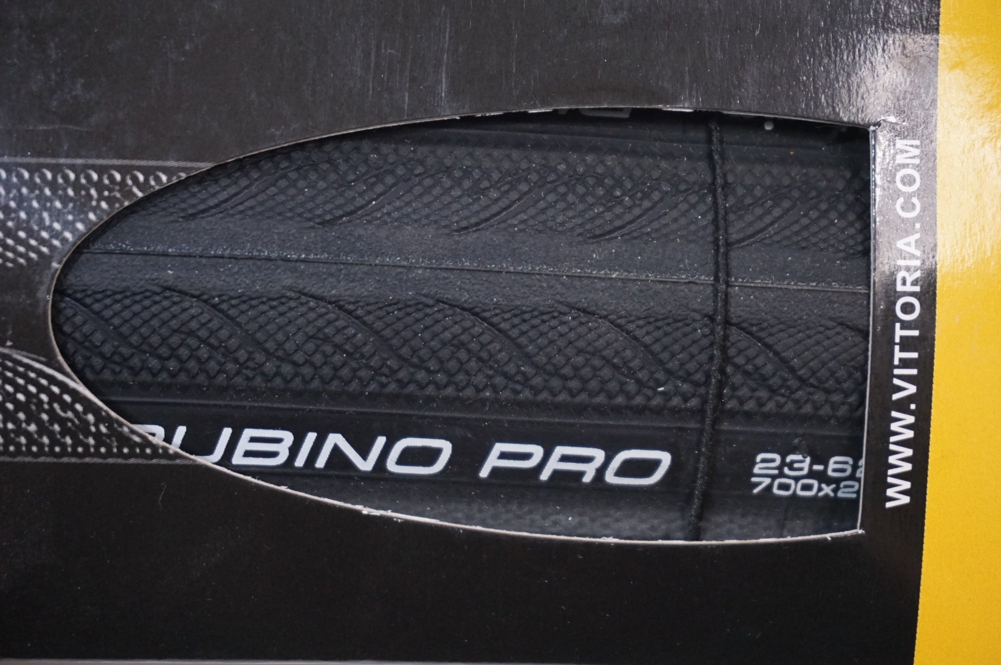 VITTORIA 「ヴィットリア」 RUBINO PRO 700x23c タイヤ / 世田谷店