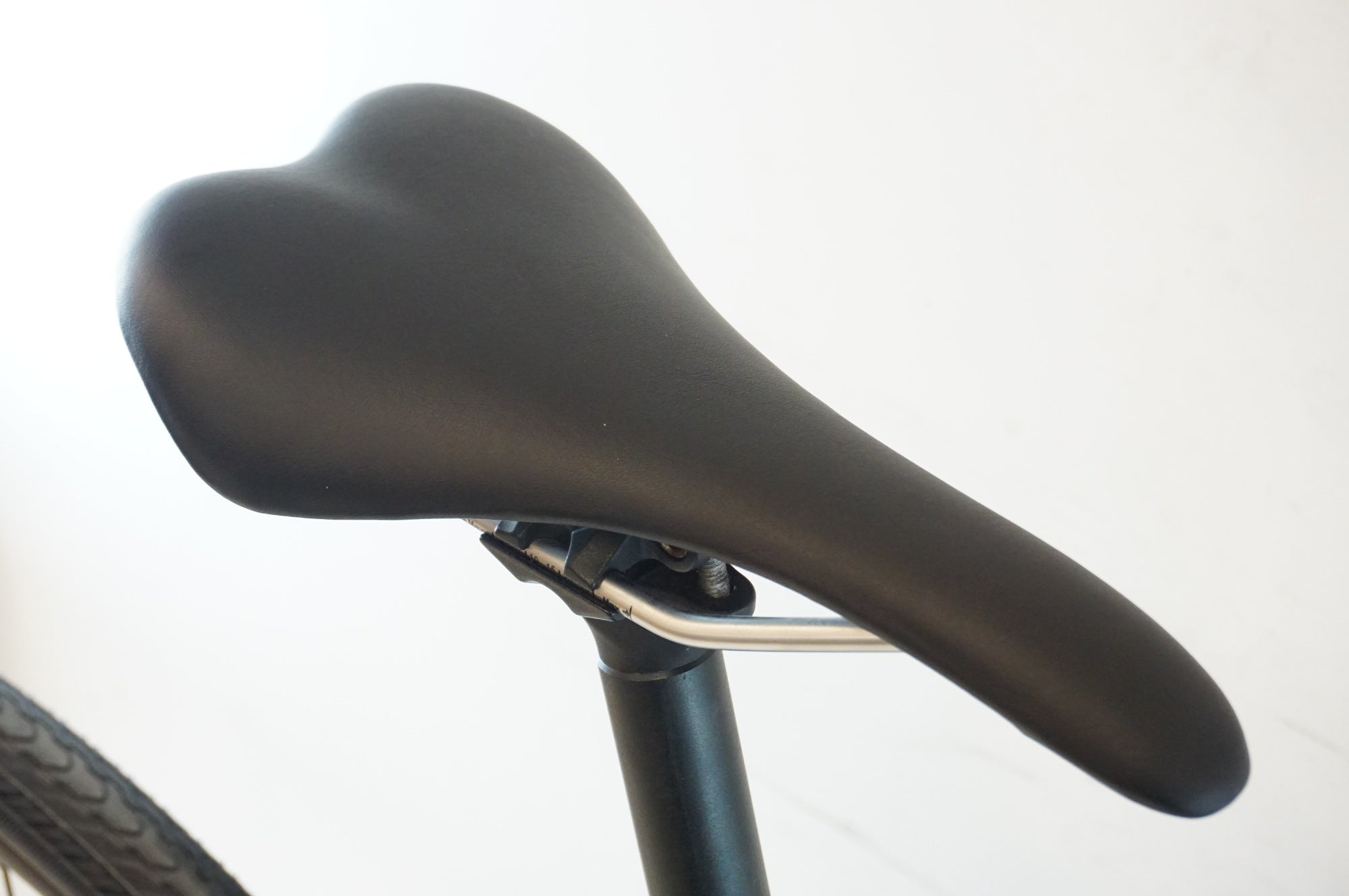 BESV 「ベスビー」 JF1 2022年モデル 電動アシスト自転車 / 浜松店