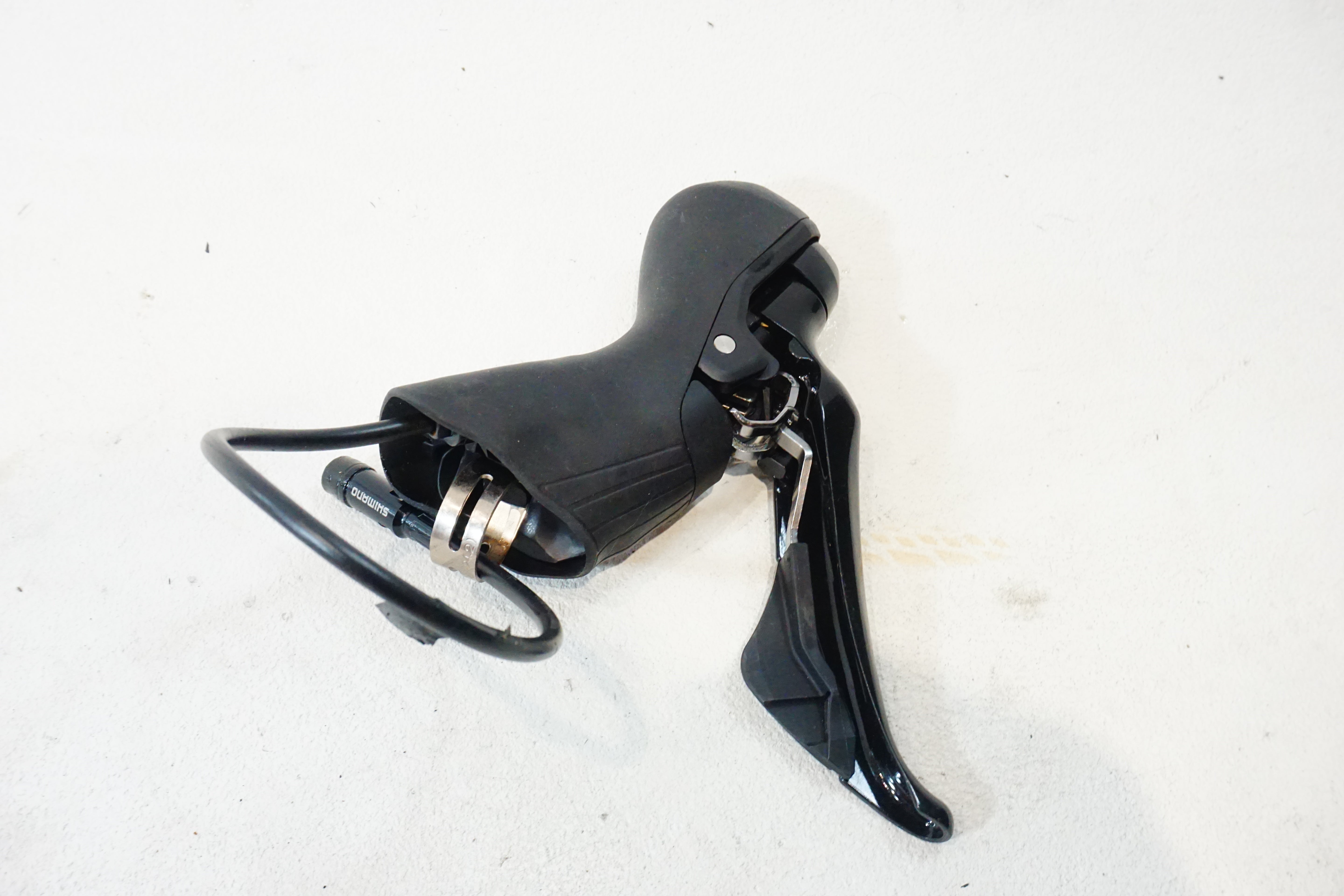 SHIMANO 「シマノ」 105 ST-R7020 デュアルコントロールレバー / 横浜戸塚店