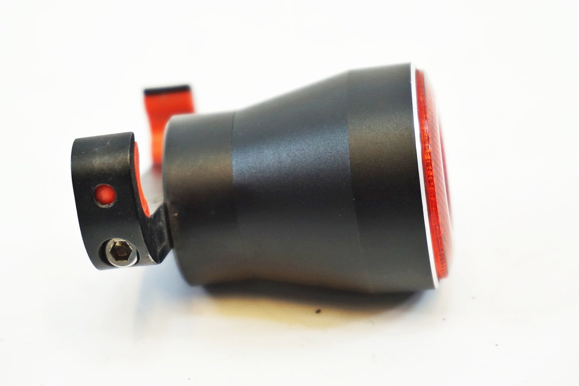 G KENI 「ジー・ケニ」 テールライト / 有明ガーデン店