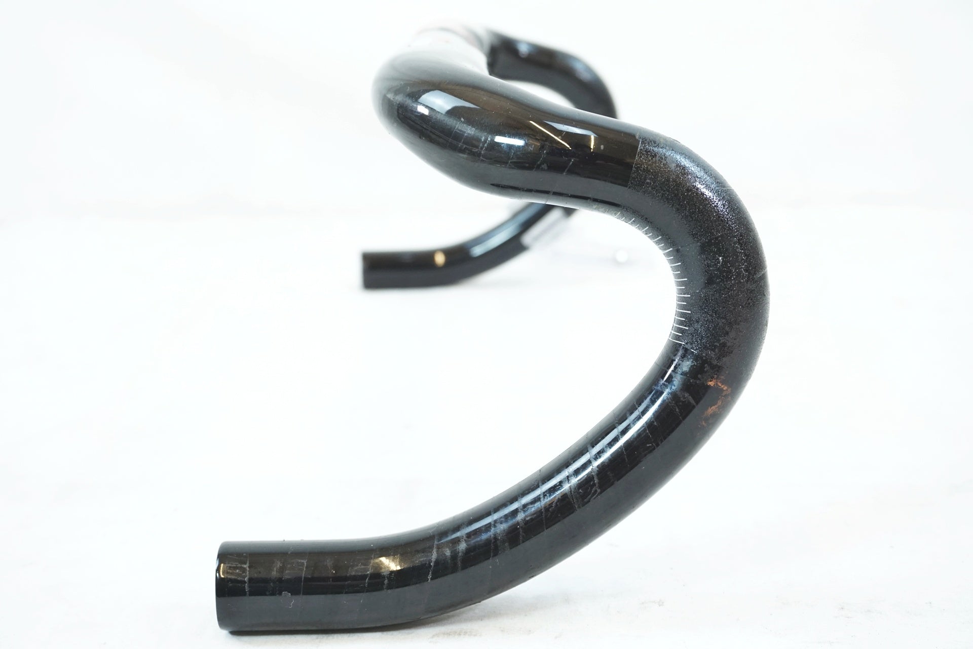 3T 「スリーティー」 ERGONOVA TEAM Φ31.8 400mm カーボンハンドル / 有明ガーデン店
