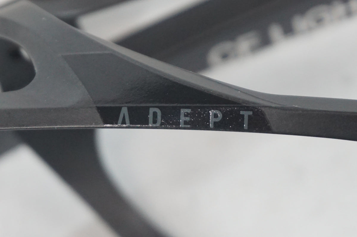 ADEPT 「アダプター」 CF LIGHTWEIGHT ボトルケージ / 阪急塚口店