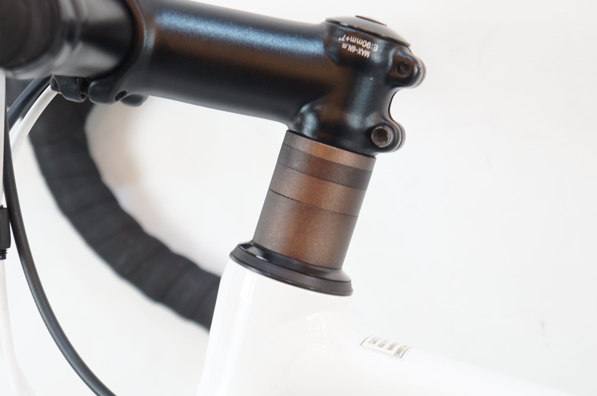 GIANT 「ジャイアント」 ESCAPE R DROP 2024年モデル ロードバイク / バイチャリ浦和ベース