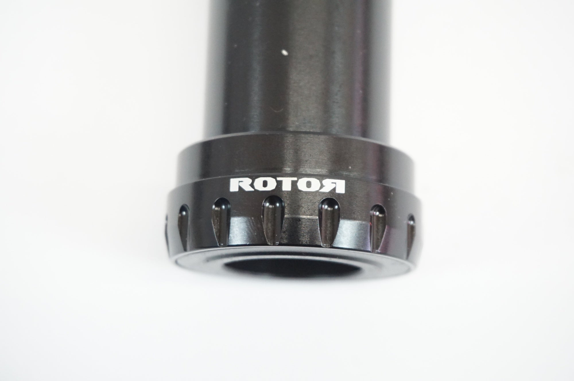 ROTOR 「ローター」 BB3024 ボトムブラケット / 宇都宮店