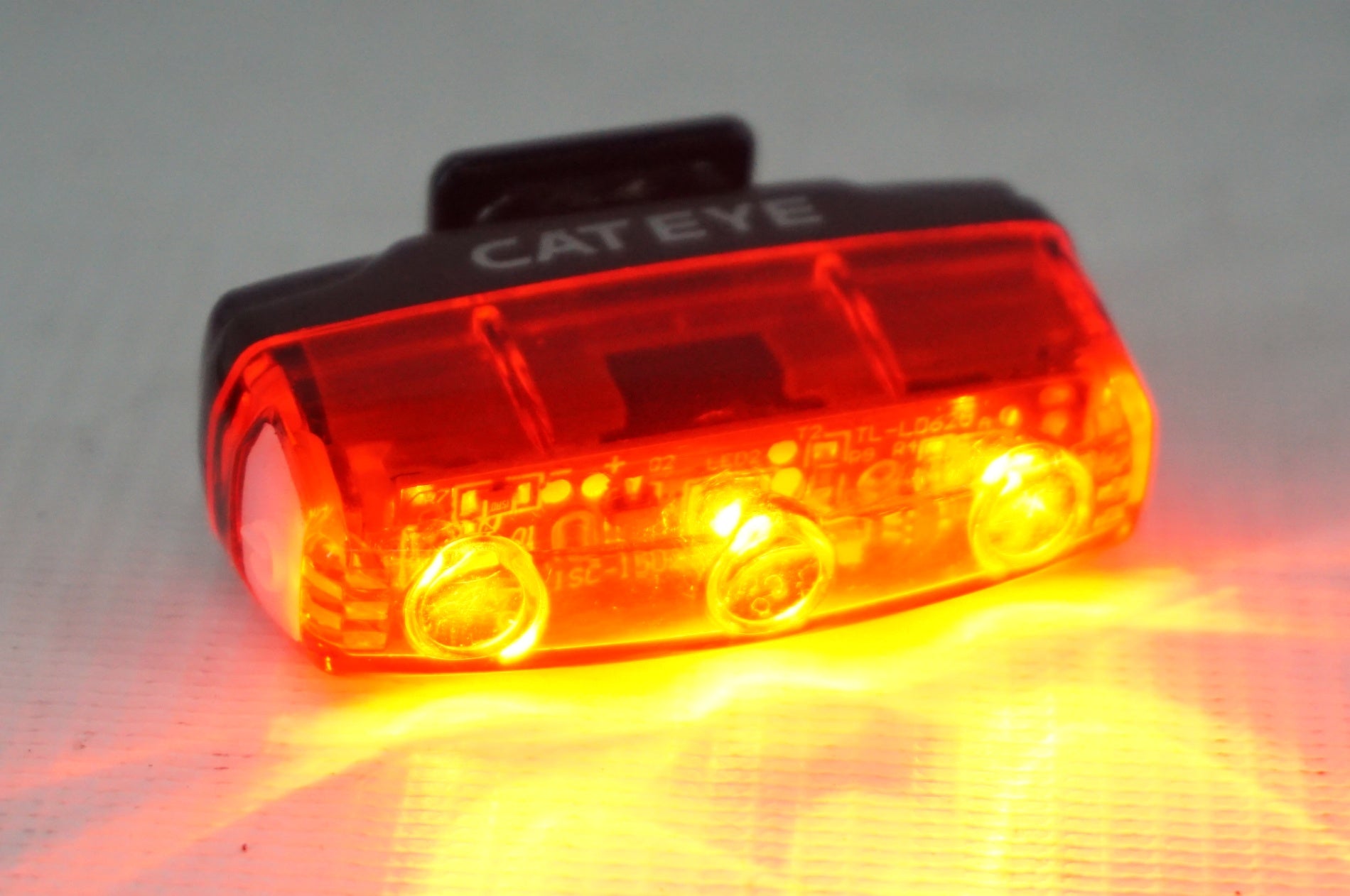 CATEYE 「キャットアイ」 TL-LD620 リアライト / 阪急塚口店