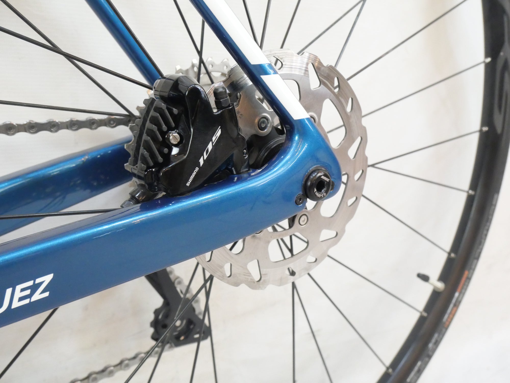 LOOK 「ルック」 785 HUEZ DISC 105 2020年モデル ロードバイク / バイチャリ浦和ベース