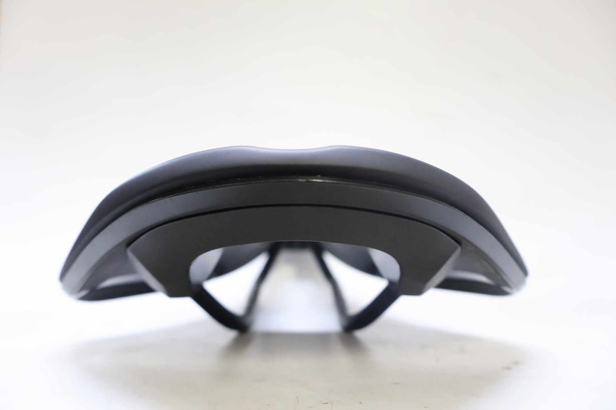 FIZIK 「フィジーク」 ARGO TEMPO R5 サドル / 高知店