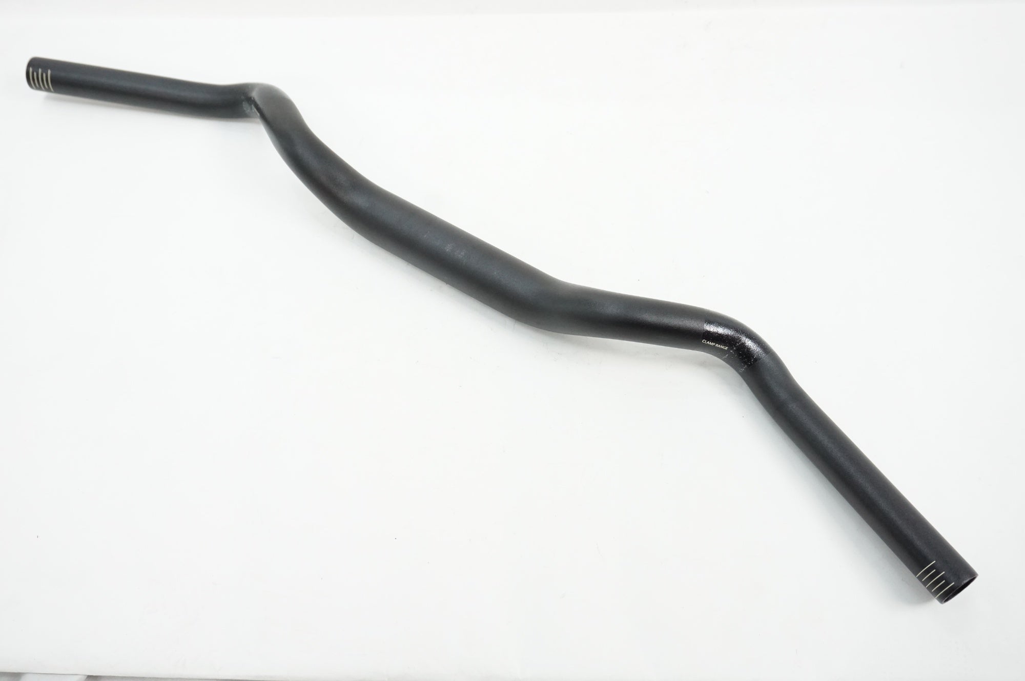 VENO 「ヴェノ」 リリーフバー 31.8 620mm / 川越店