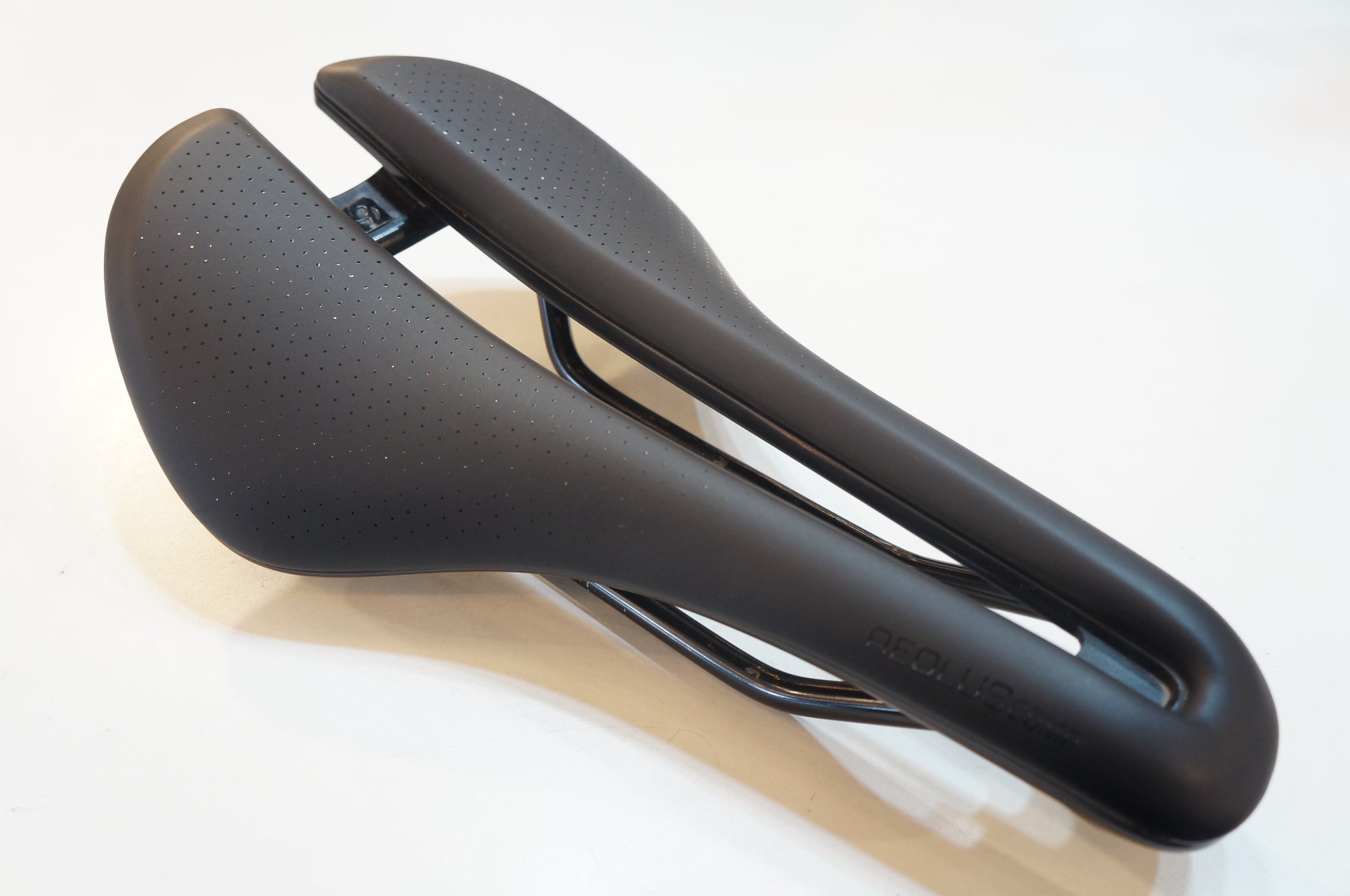 BONTRAGER 「ボントレガー」 AEOLUS COMP サドル / バイチャリ浦和