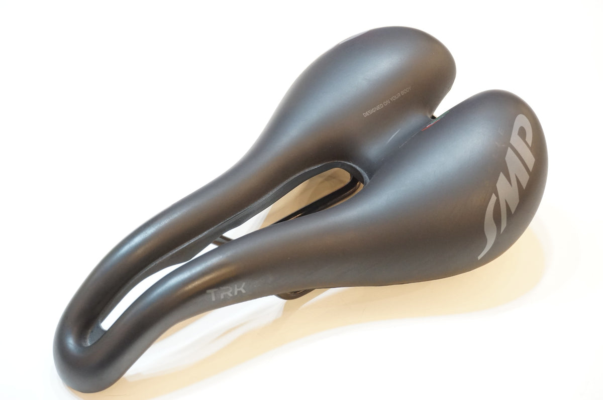 SELLE SMP 「セラエスエムピー」 TRK Mサイズ 160mm サドル / 浦和ベース