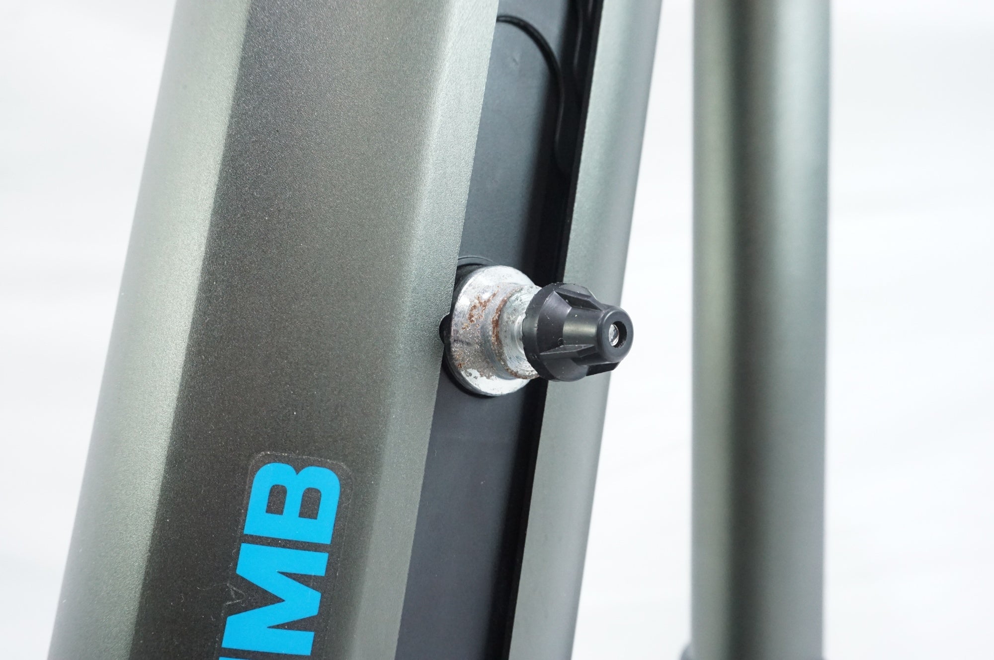 WAHOO 「ワフー」 KICKR CLIMB WF122 インドアグレードシミュレーター / 中目黒店