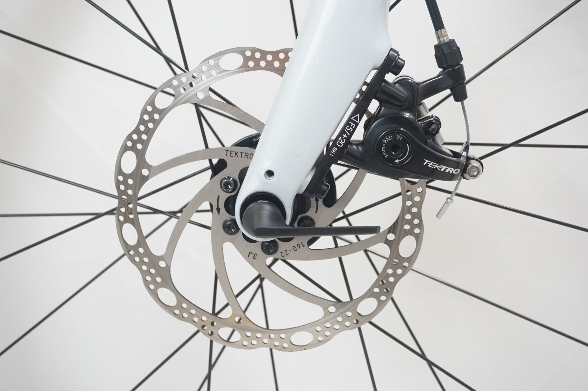 TREK 「トレック」 DOMANE AL2 GEN4 2024年モデル ロードバイク / 福岡アイランドシティ店