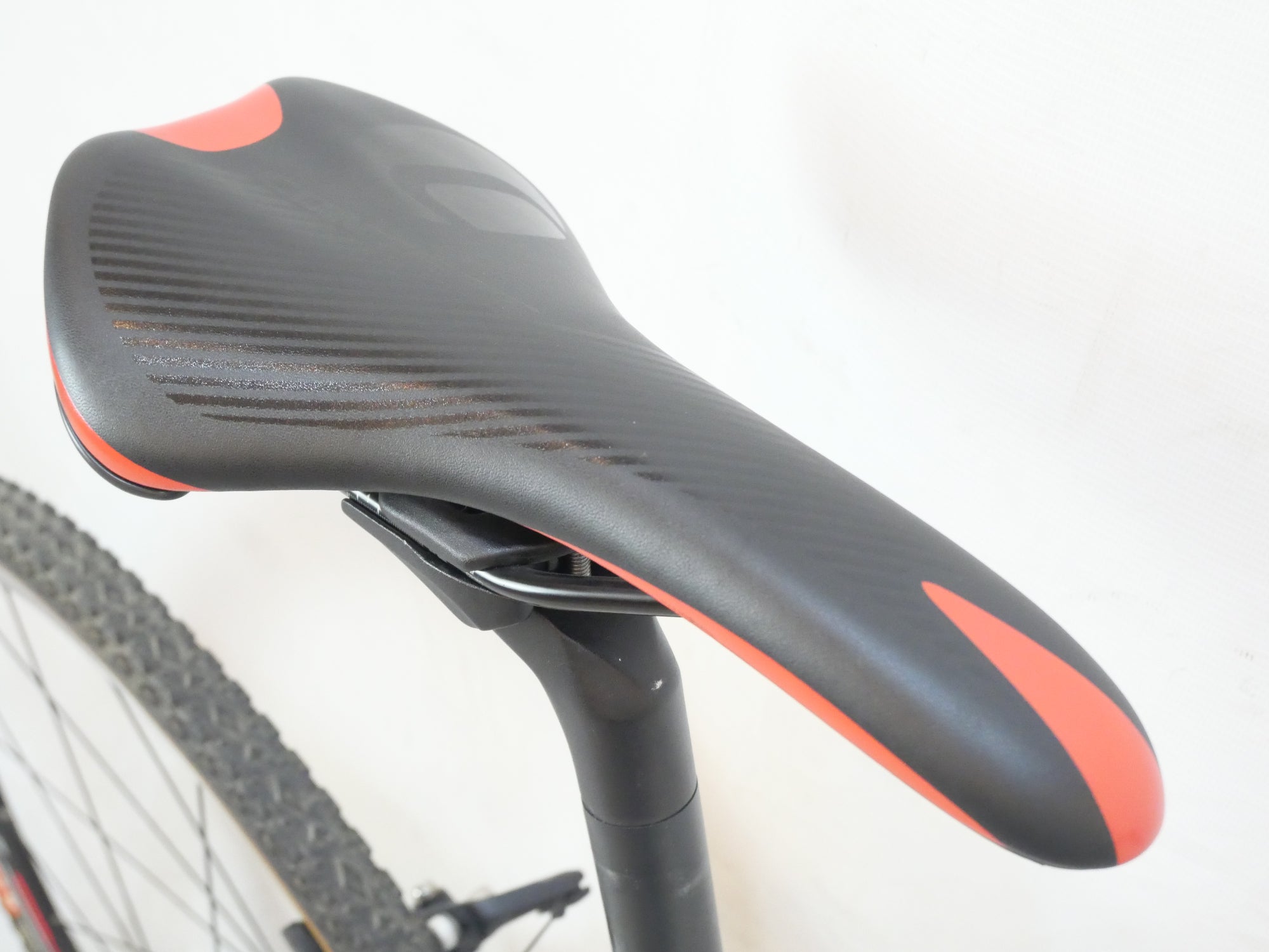 FOCUS 「フォーカス」 MARES AX 2.0 2014年モデル グラベルロード / 名古屋大須店