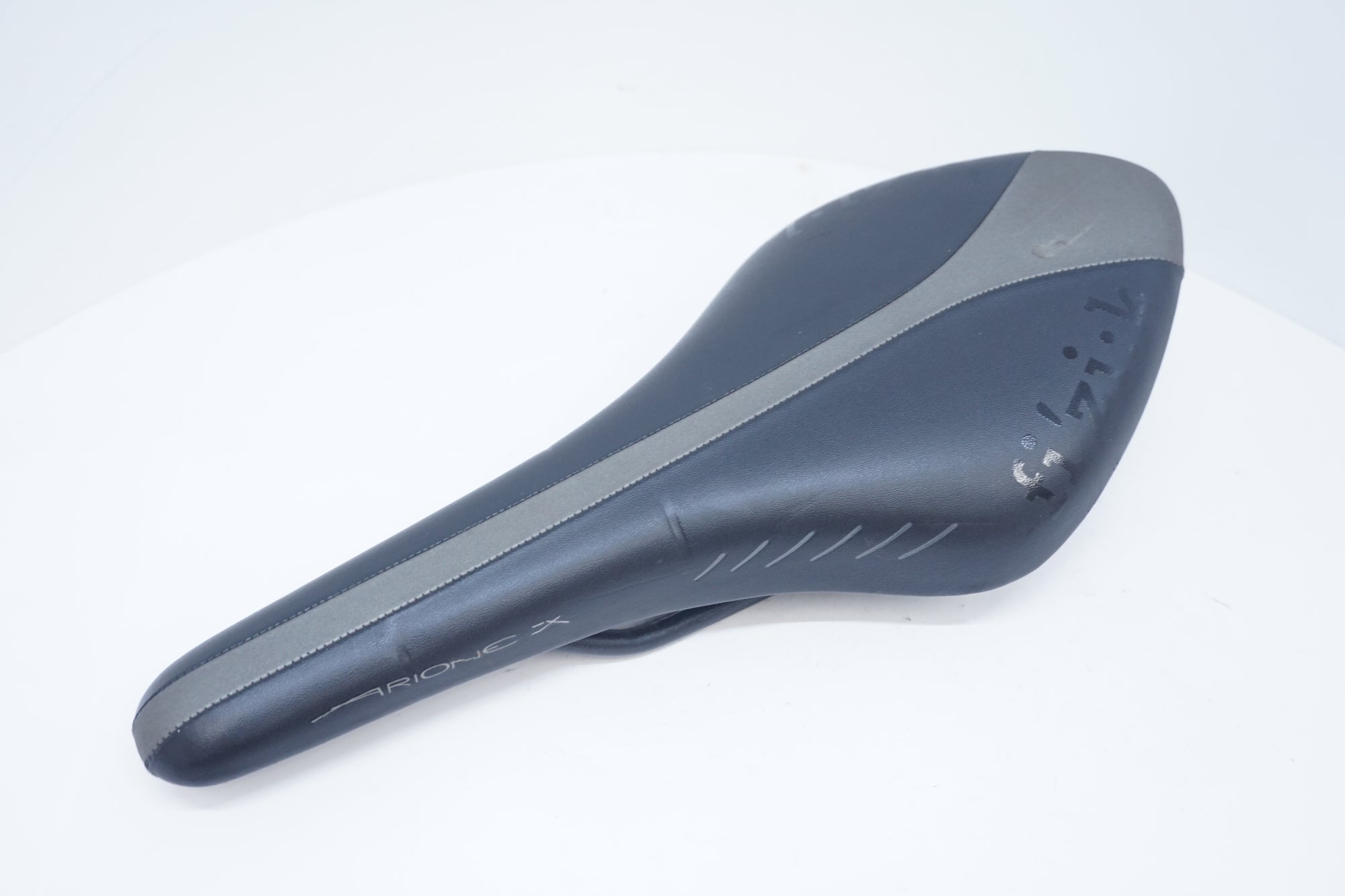 FIZIK 「フィジーク」 ARIONE CX サドル / 大阪美原北インター店