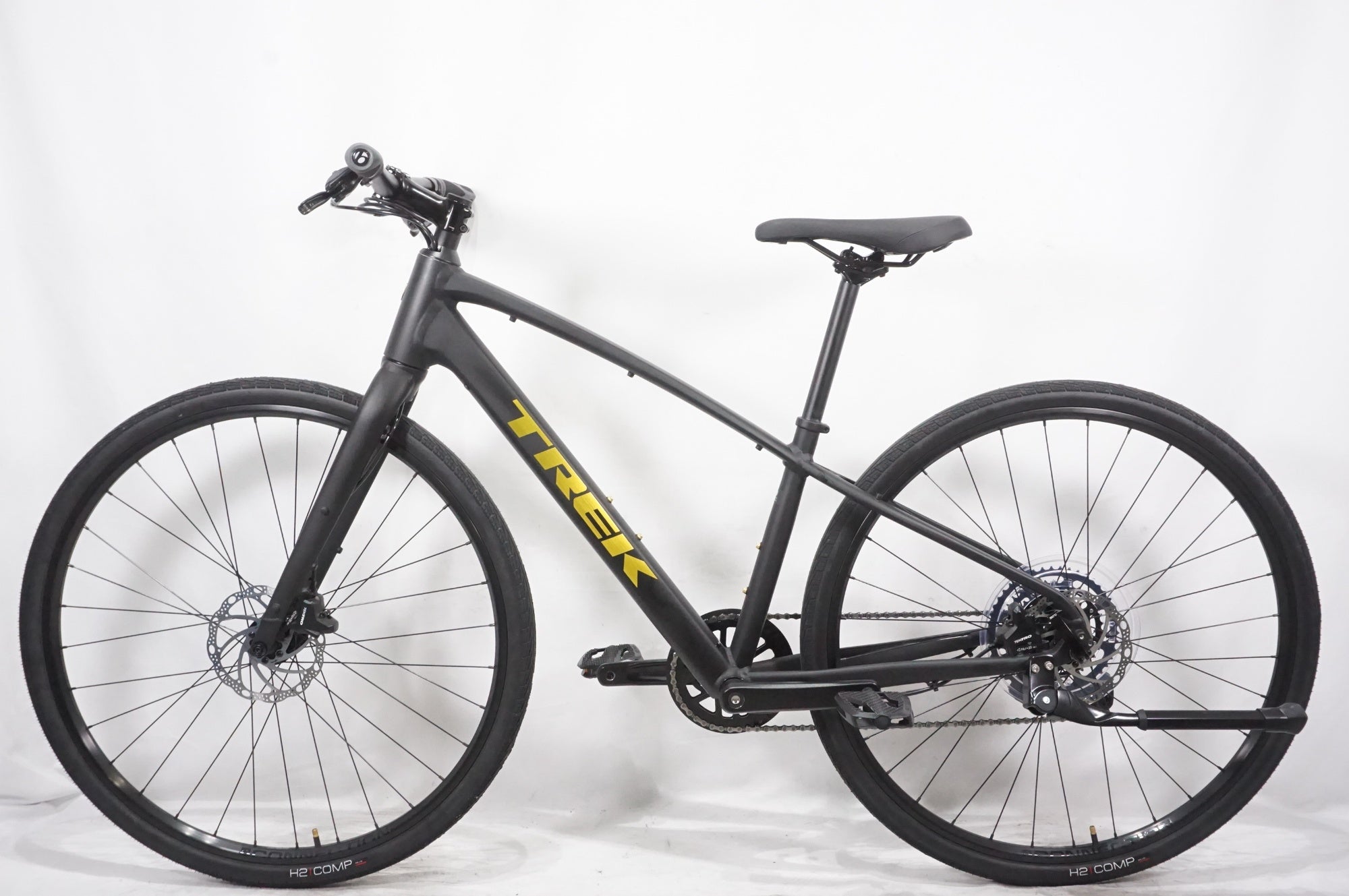 TREK 「トレック」 FX2 DISC 2025年モデル クロスバイク / AKIBA店