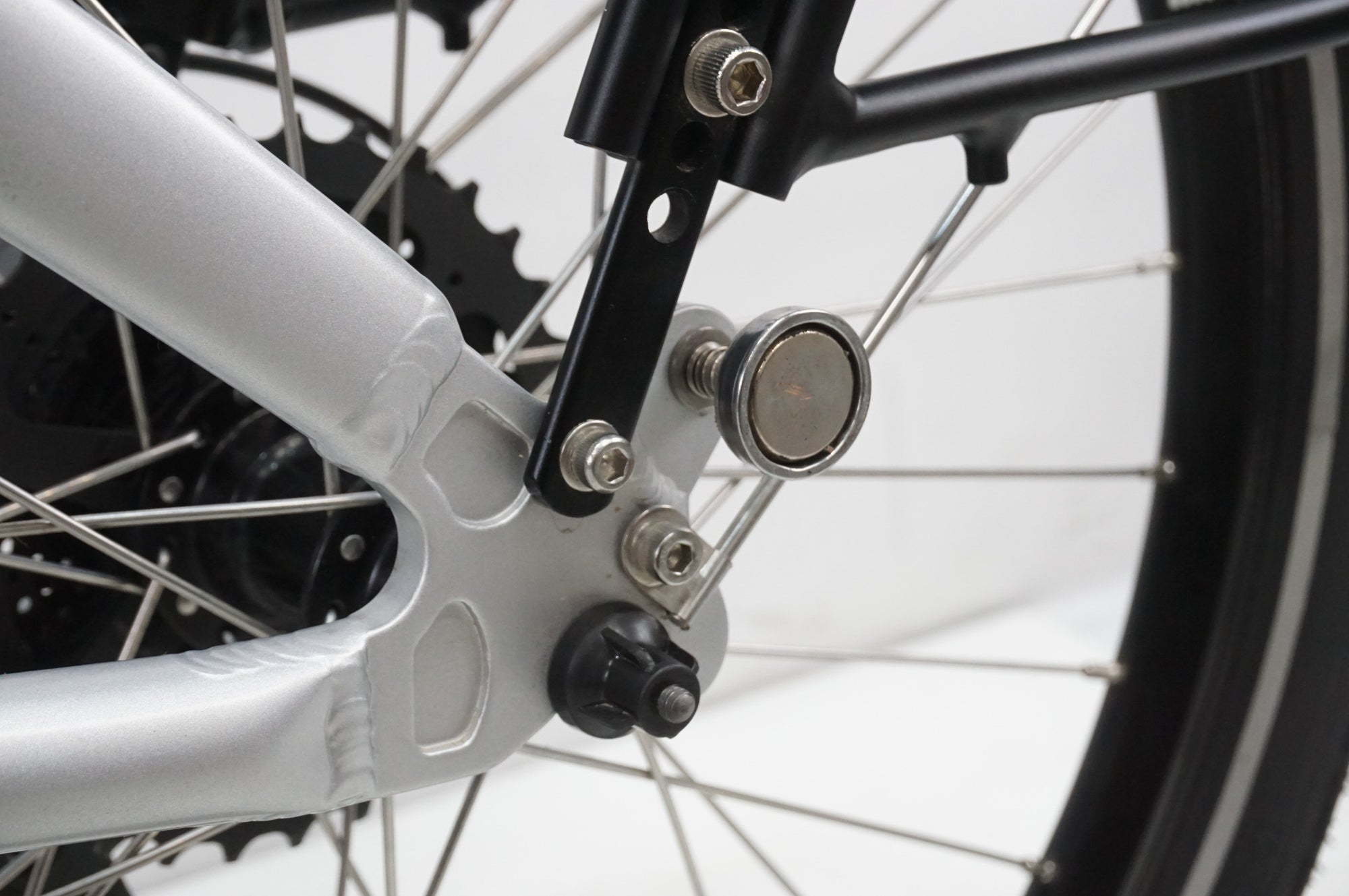 TERN 「ターン」 LINK D8 2024年モデル 20インチ 折り畳み自転車 / 大宮店